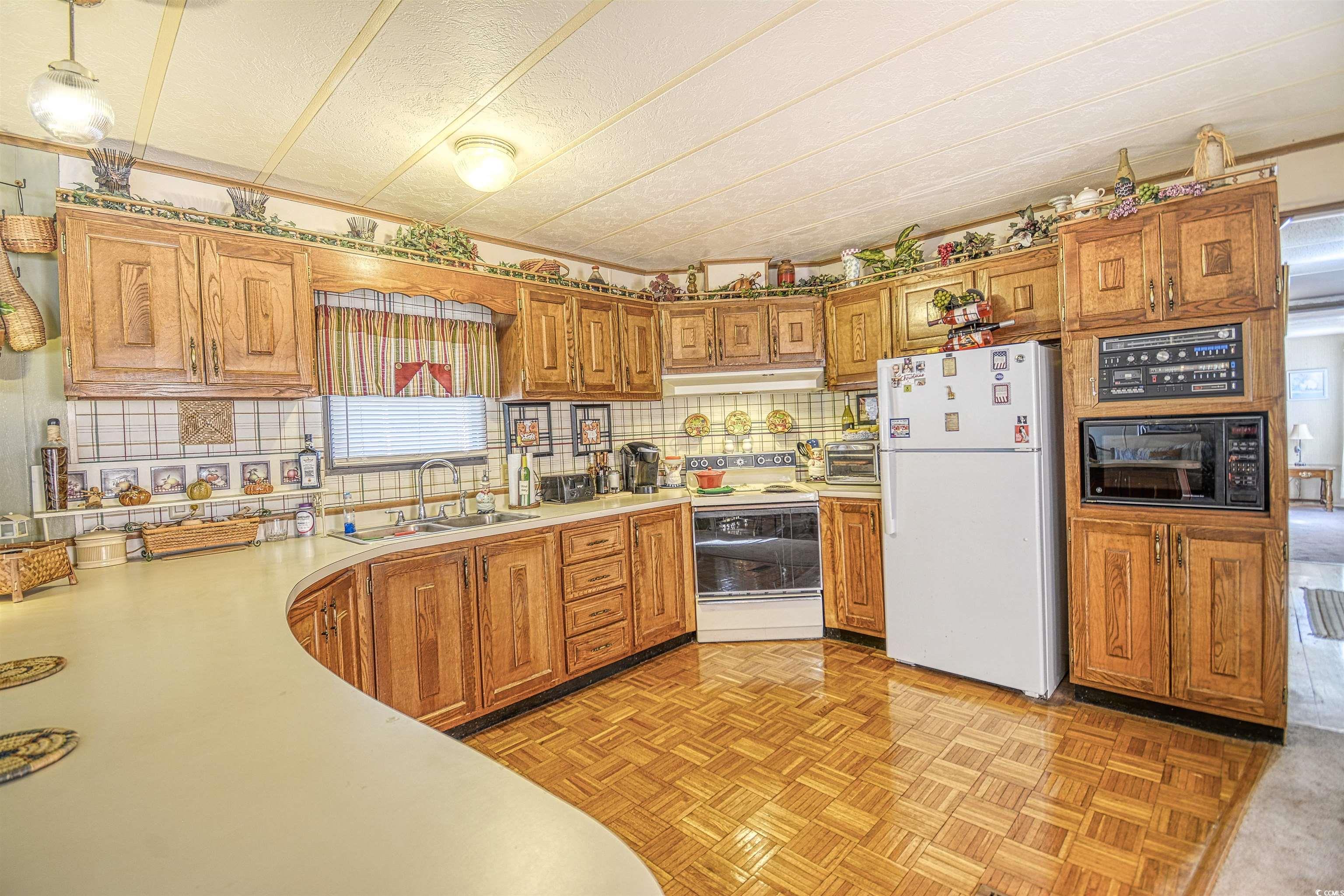 135 Crooked Island Circle Property Photo 19