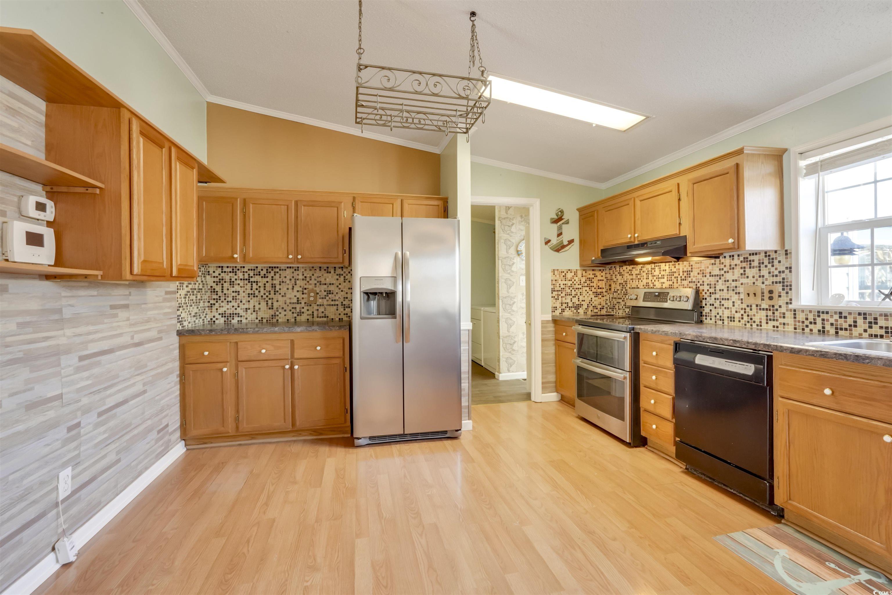 505 Rainbow Dr. Property Photo 6