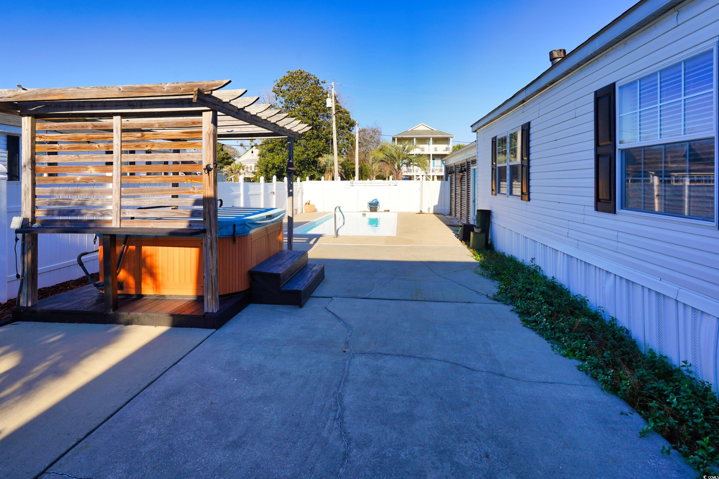 505 Rainbow Dr. Property Photo 21