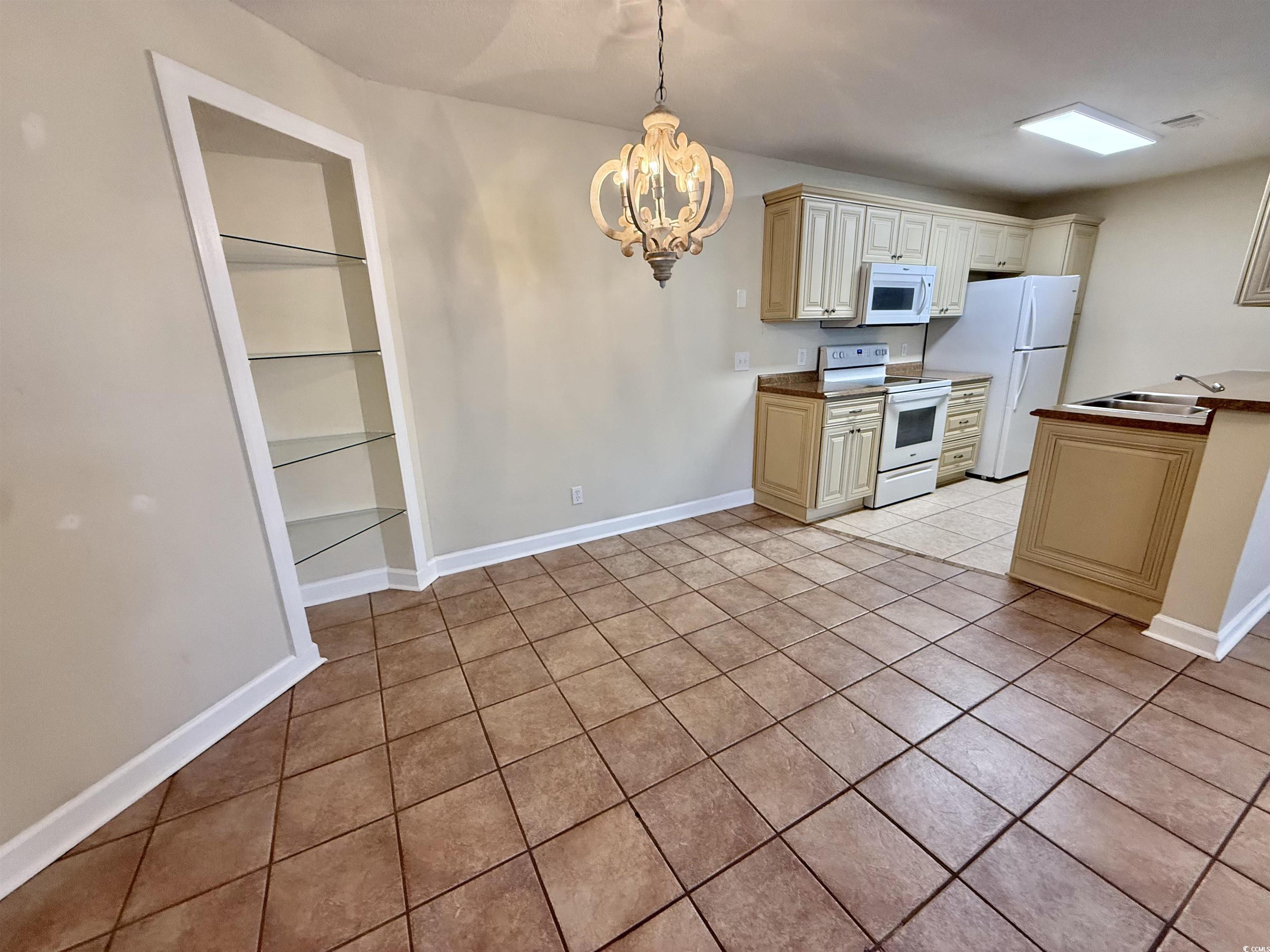4273 Santolina Way Property Photo 9