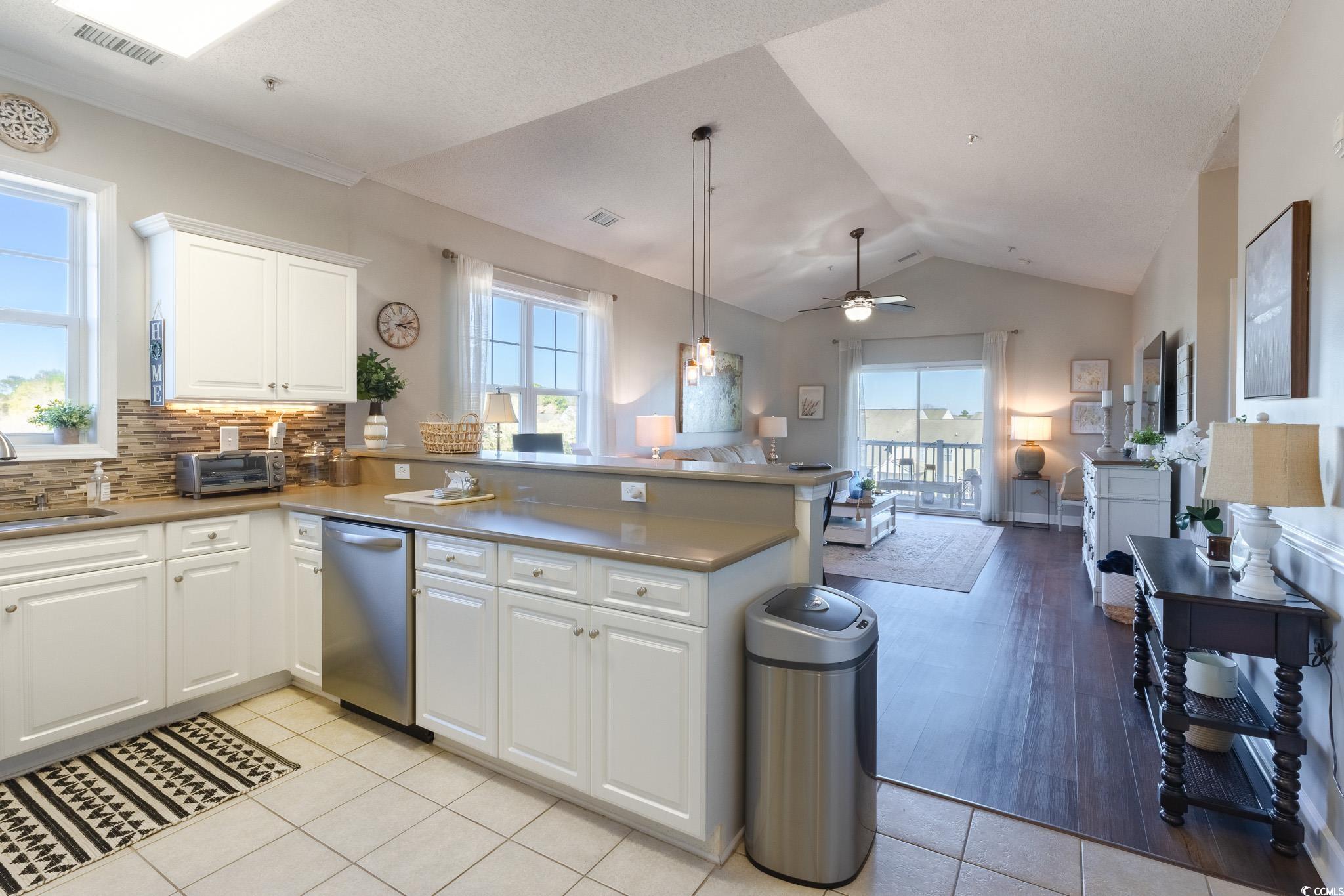 804 Crumpet Ct. Property Photo 2