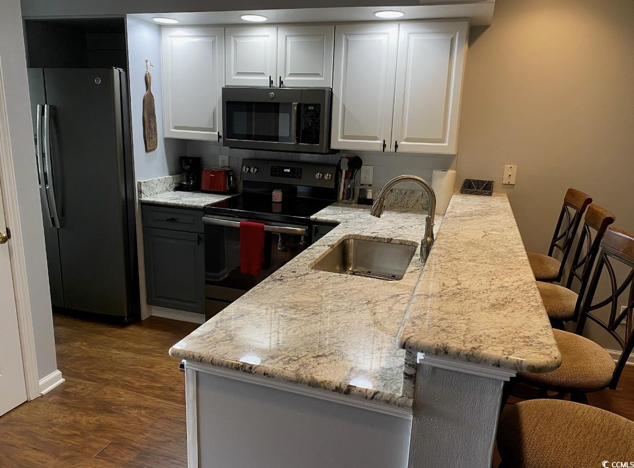 4430 Eastport Blvd. Property Photo 2