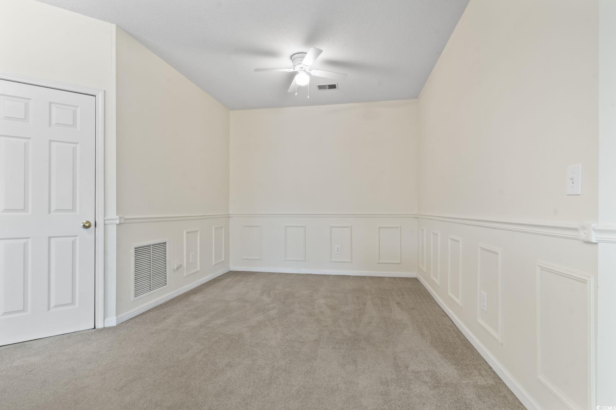 4432 Montrose Ln. Property Photo 19
