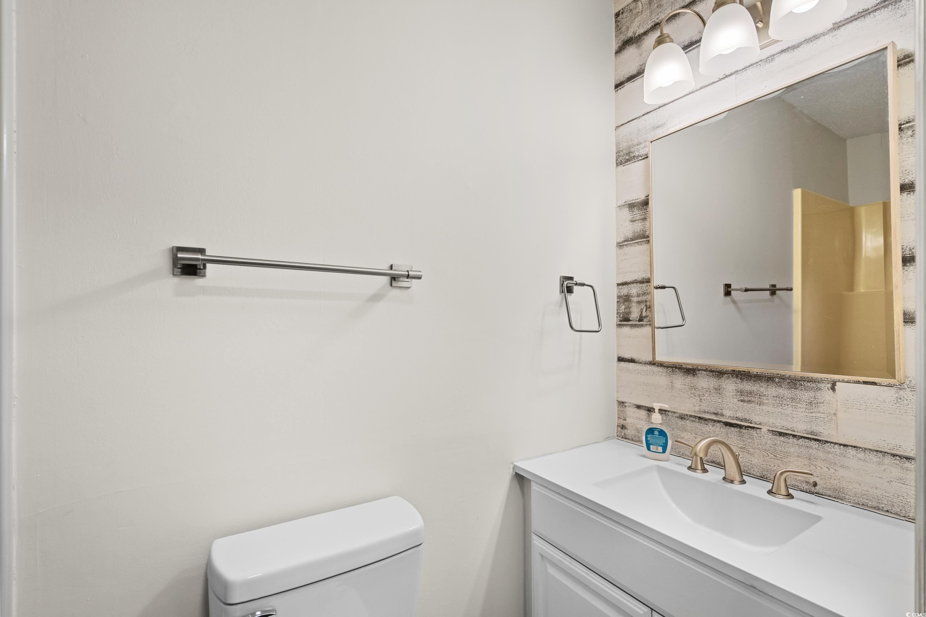 1870 Auburn Ln. Property Photo 27