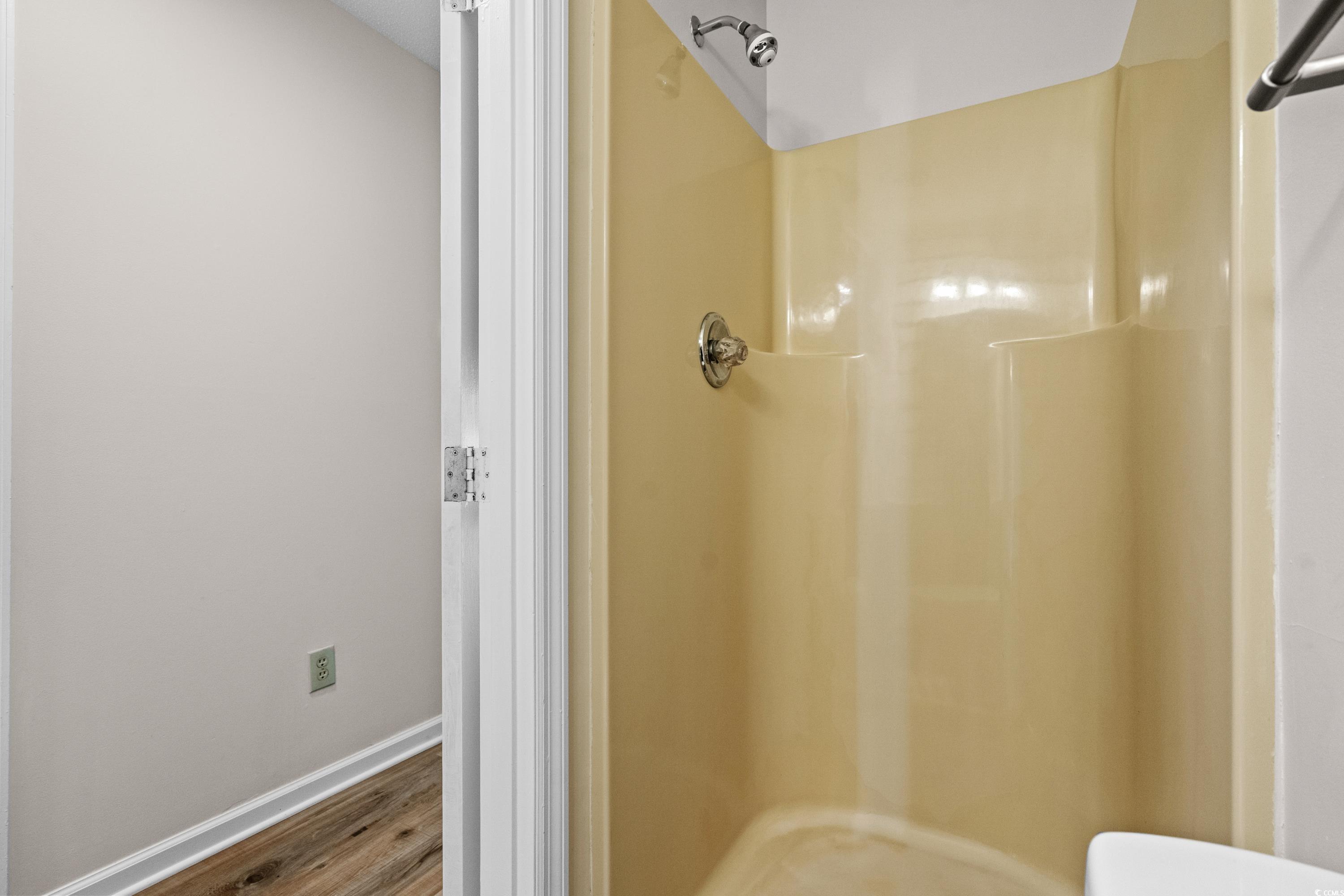 1870 Auburn Ln. Property Photo 28