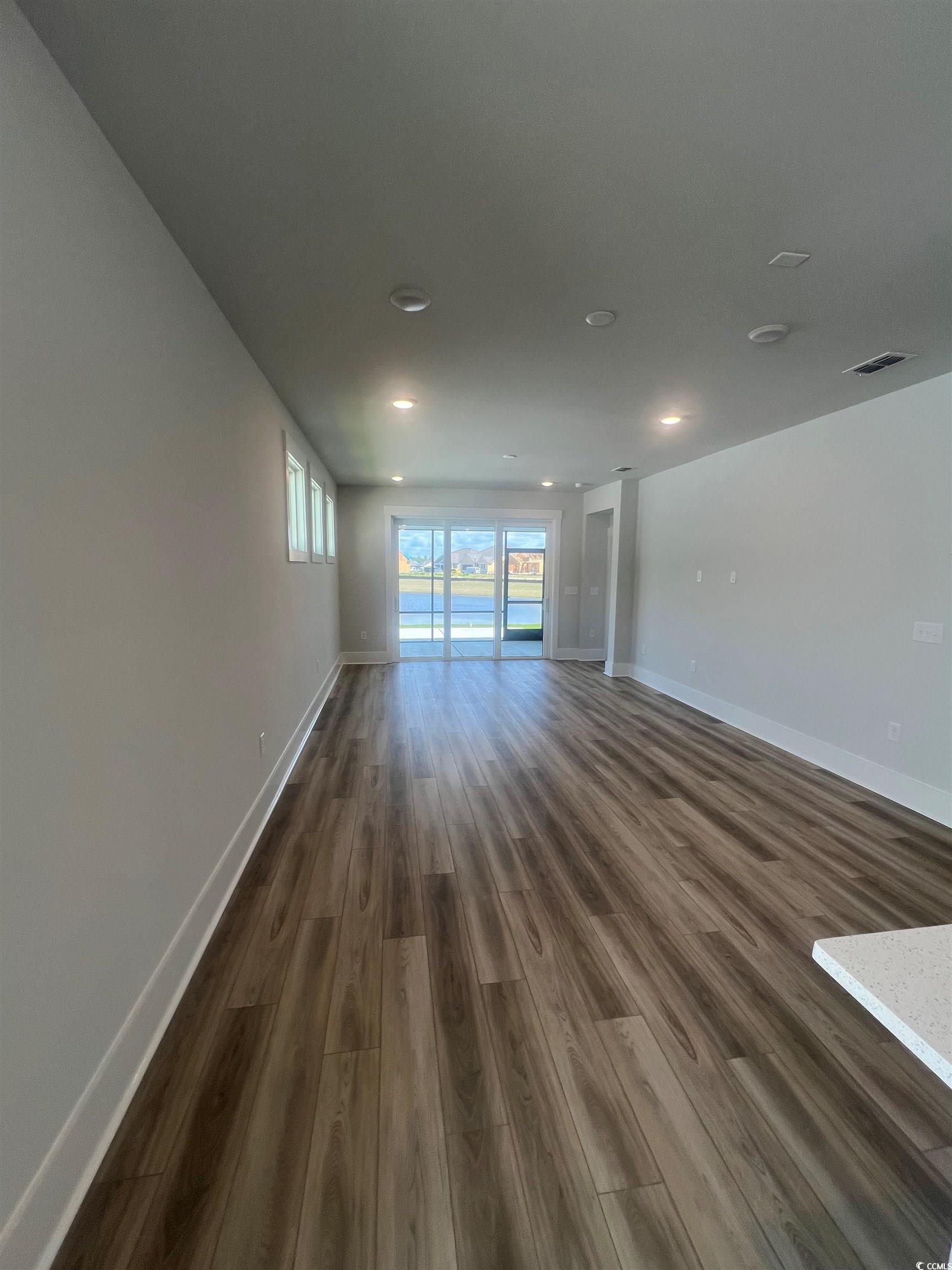 1252 Lady Bird Way Property Photo 4
