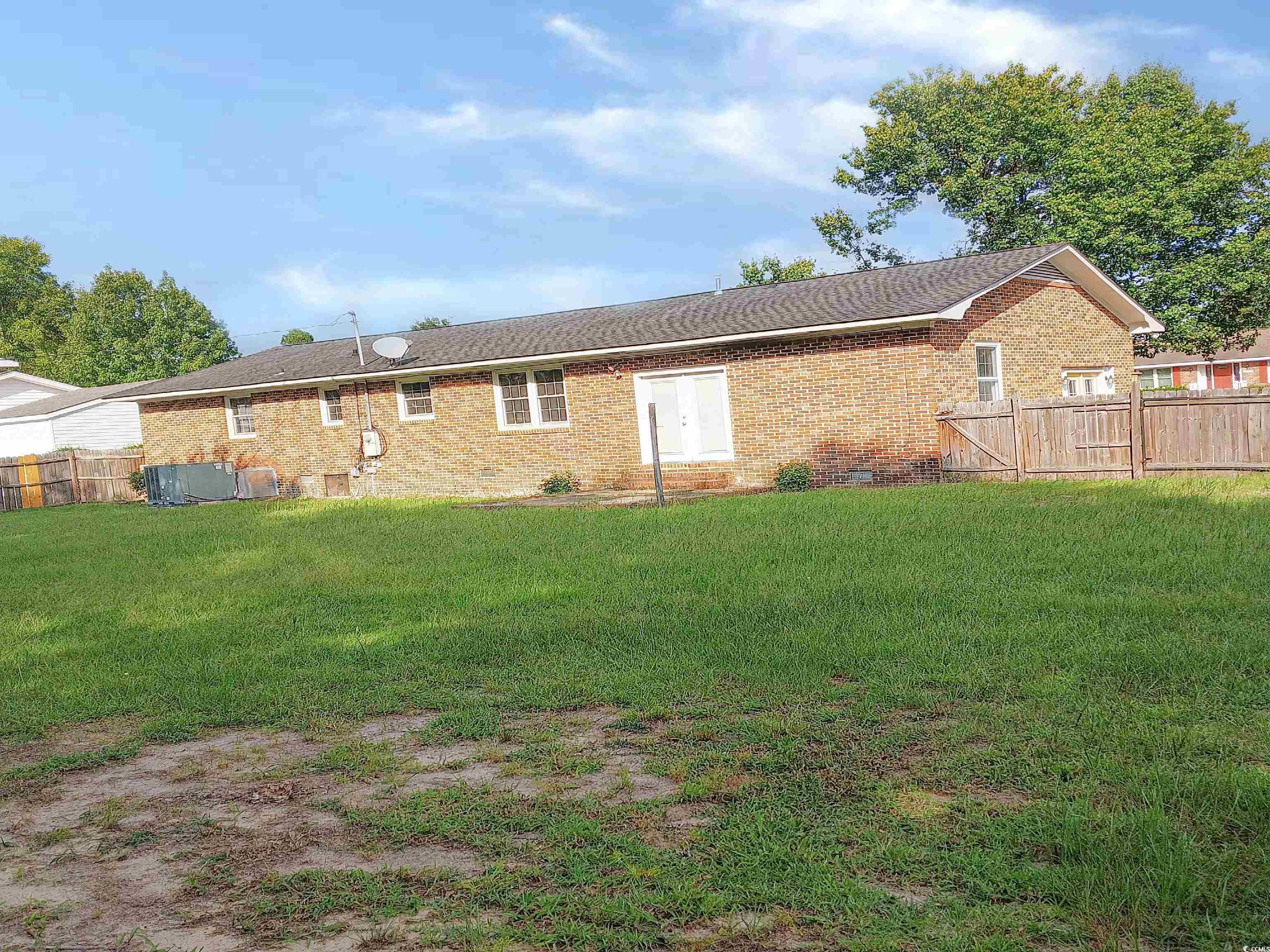 1203 Sharon Ave. Property Photo 2