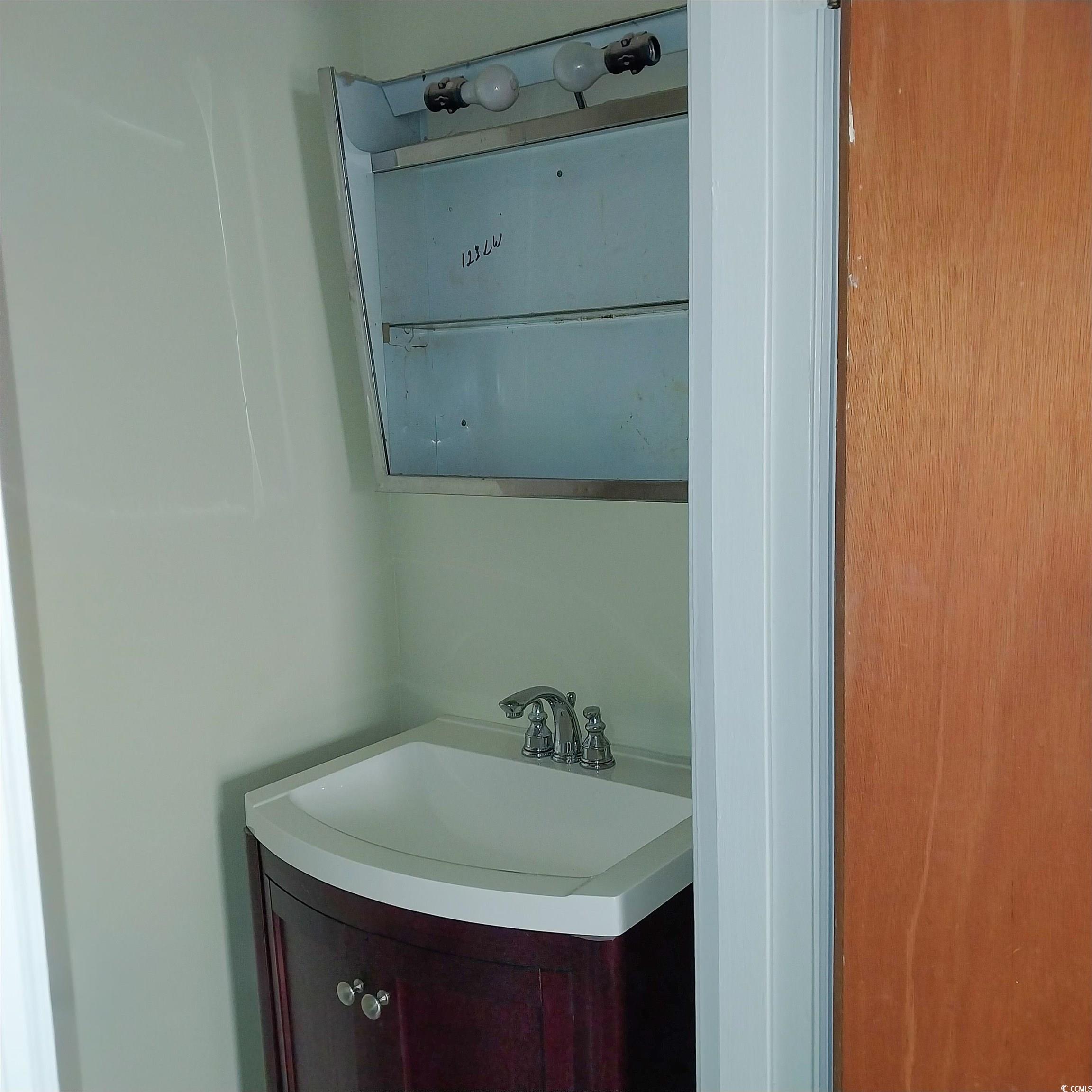 1203 Sharon Ave. Property Photo 17