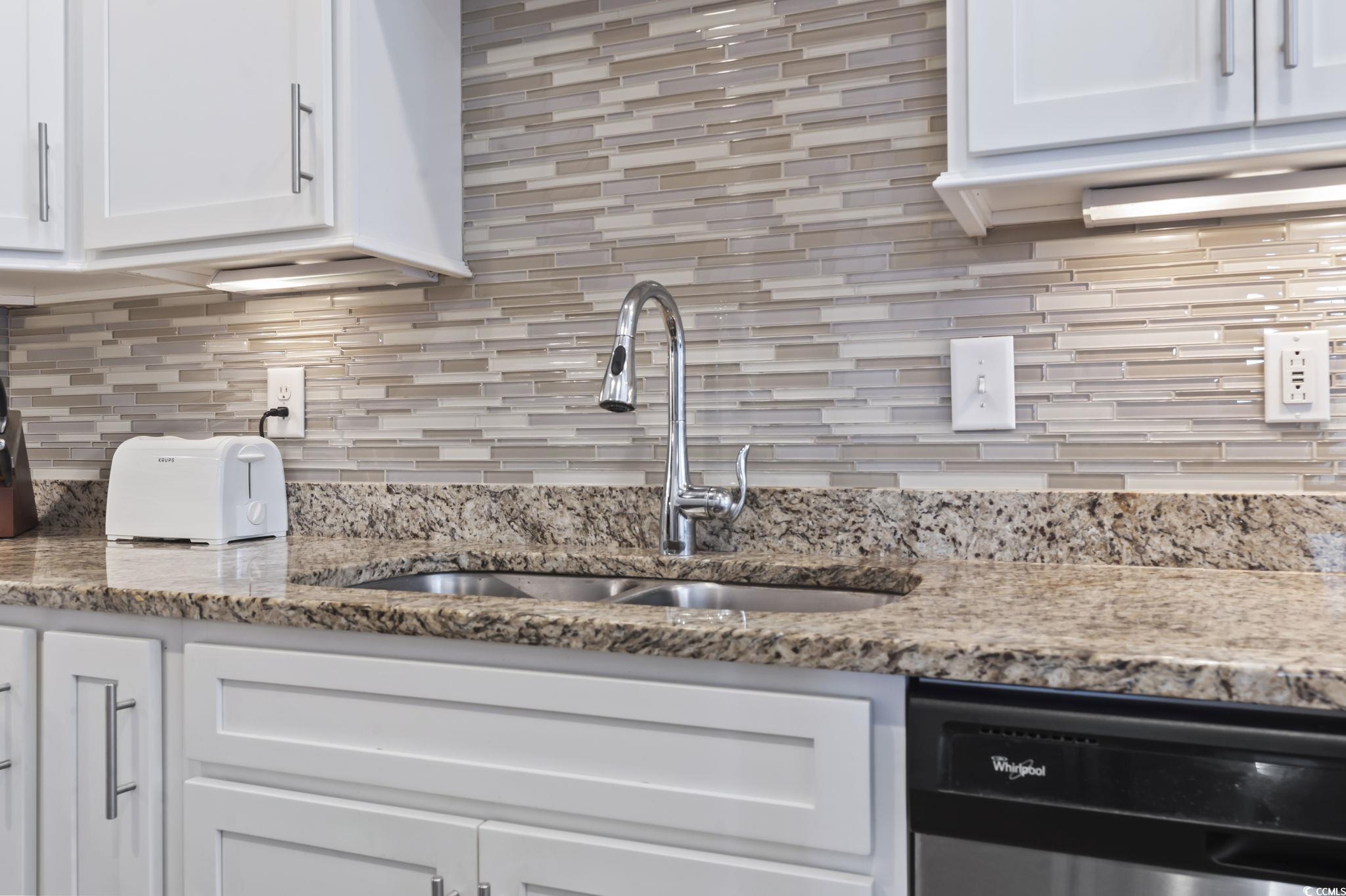 6624 Lagoon Pl. Property Photo 14