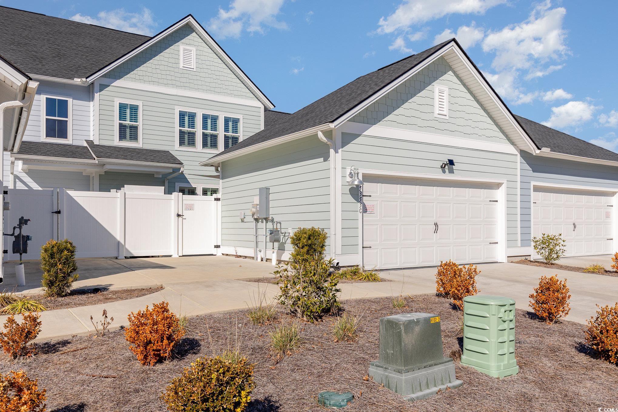 5353 Knobcone Loop Property Photo 3