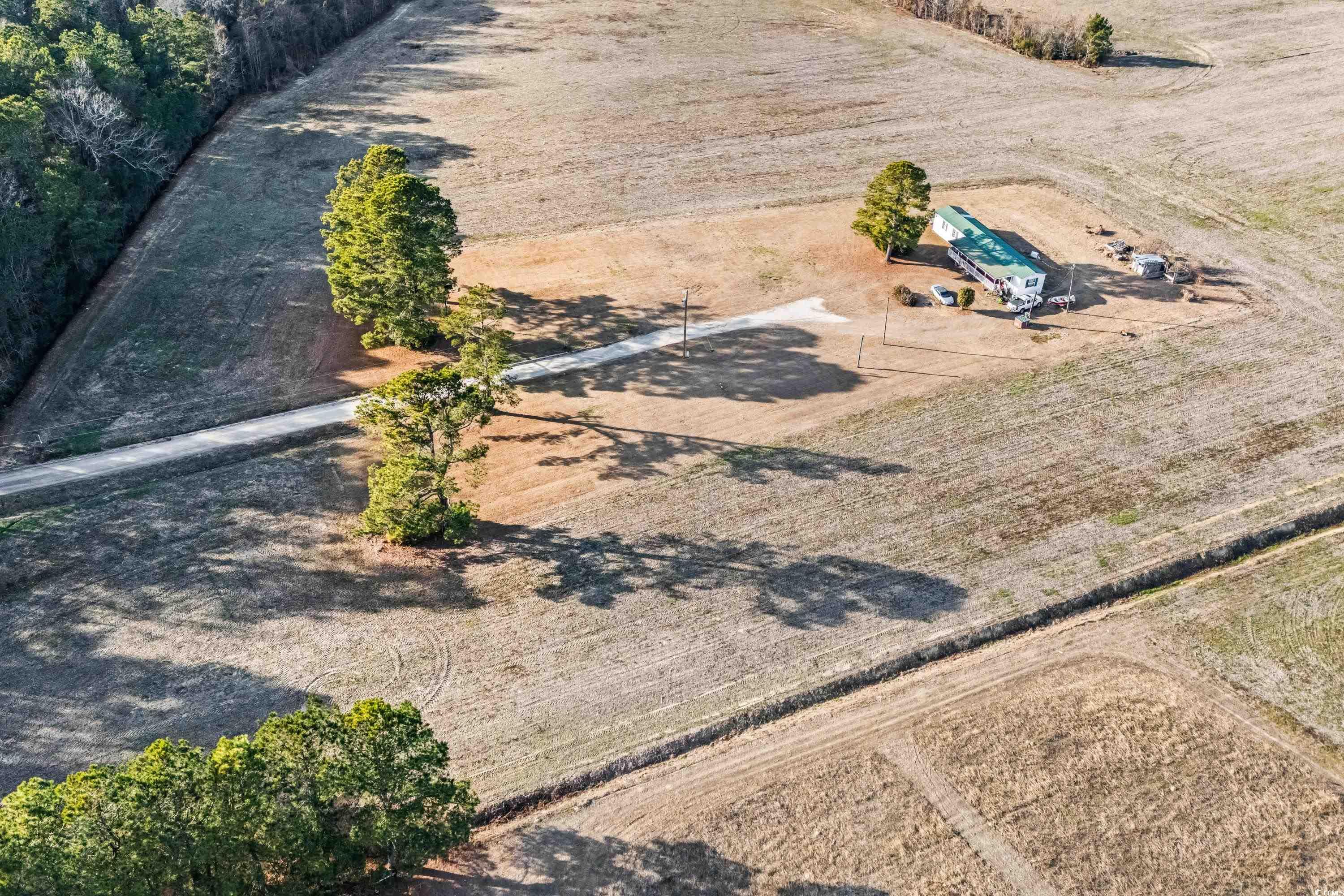 2092 G And B Ln Property Photo 5