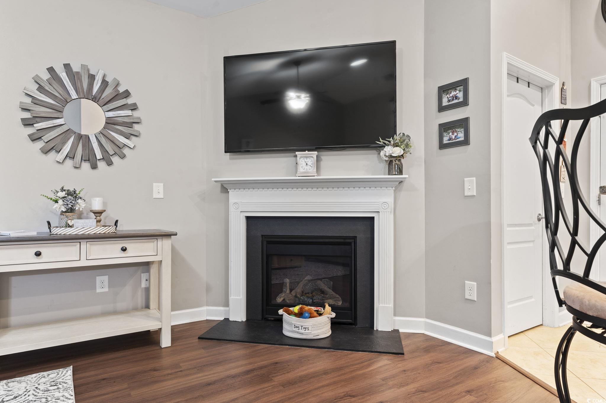 1400 Rainsbrook Ct. Property Photo 6