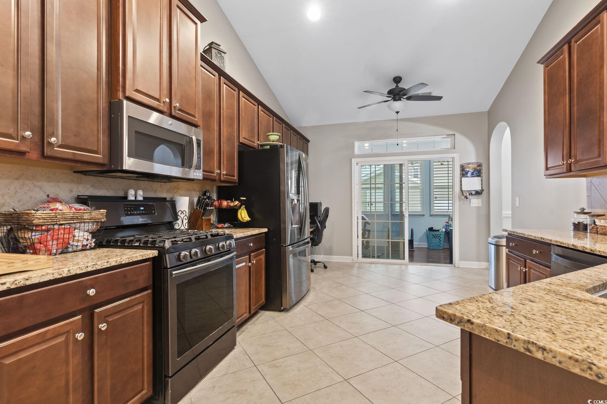 1400 Rainsbrook Ct. Property Photo 9