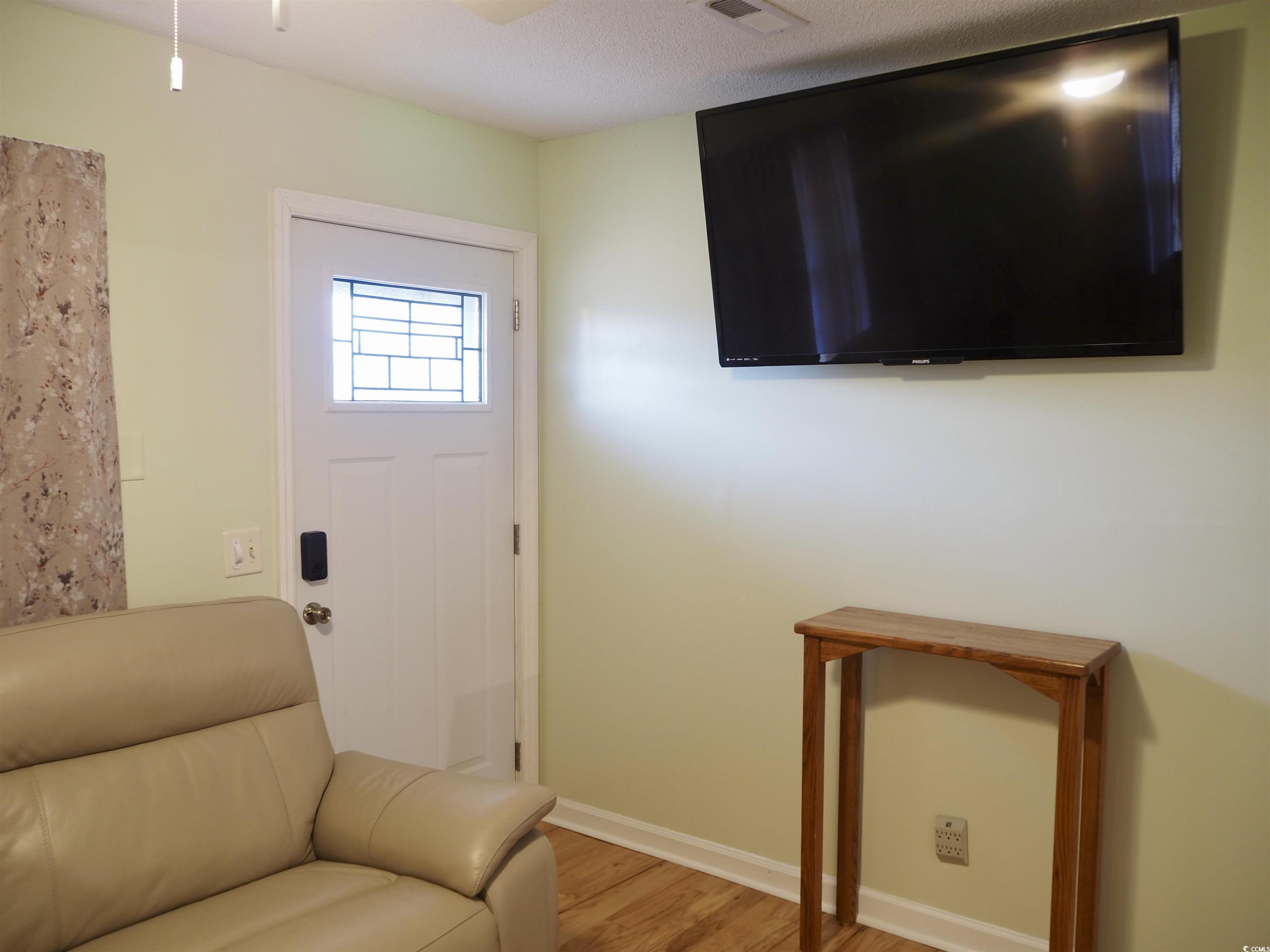 187 Stephen Dr. Property Photo 5