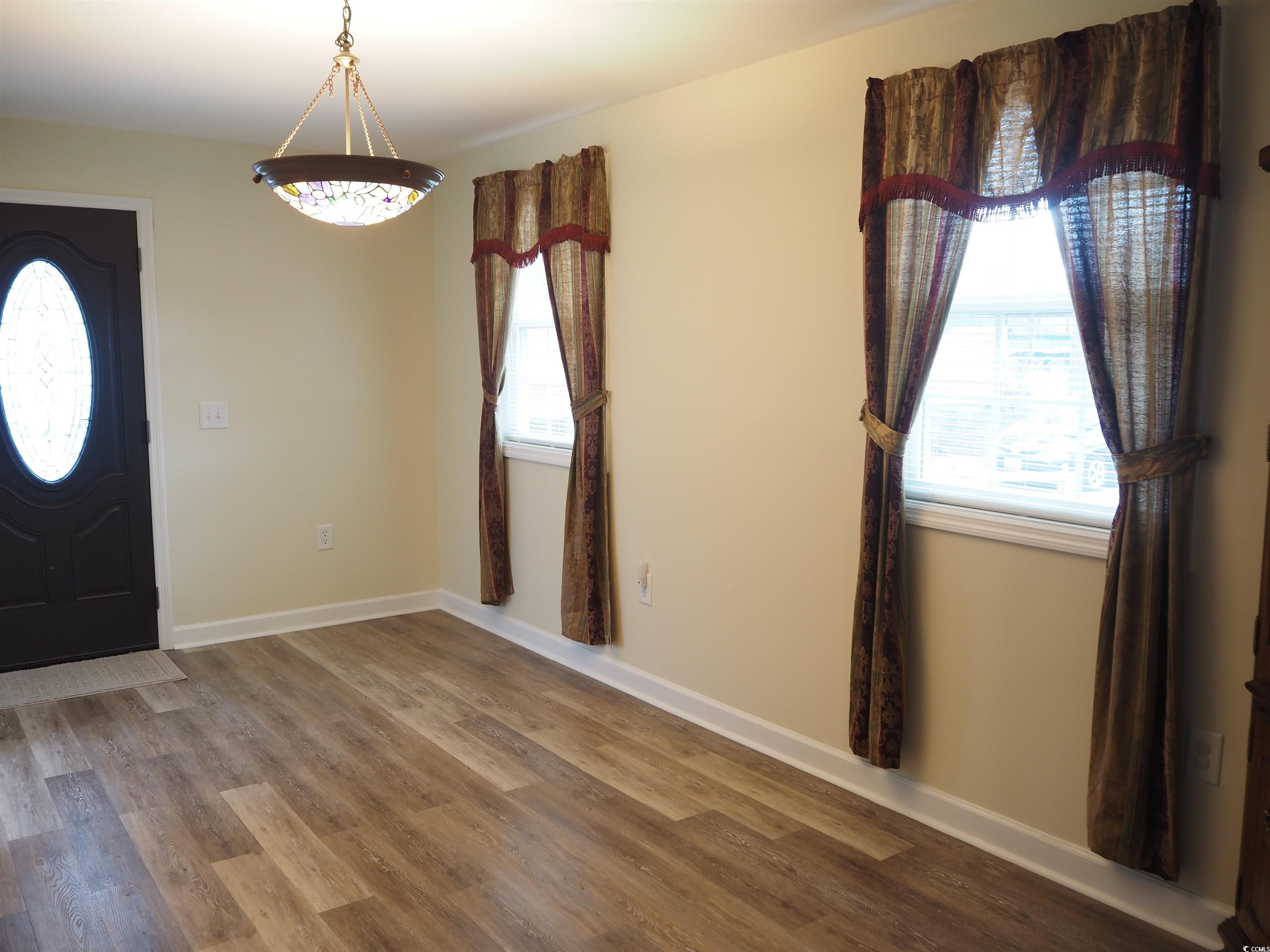 187 Stephen Dr. Property Photo 18