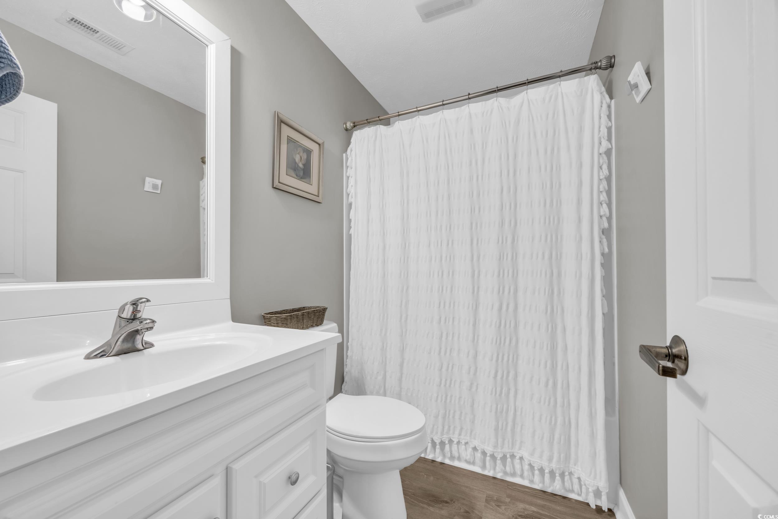 184 Retreat Pl. Property Photo 16