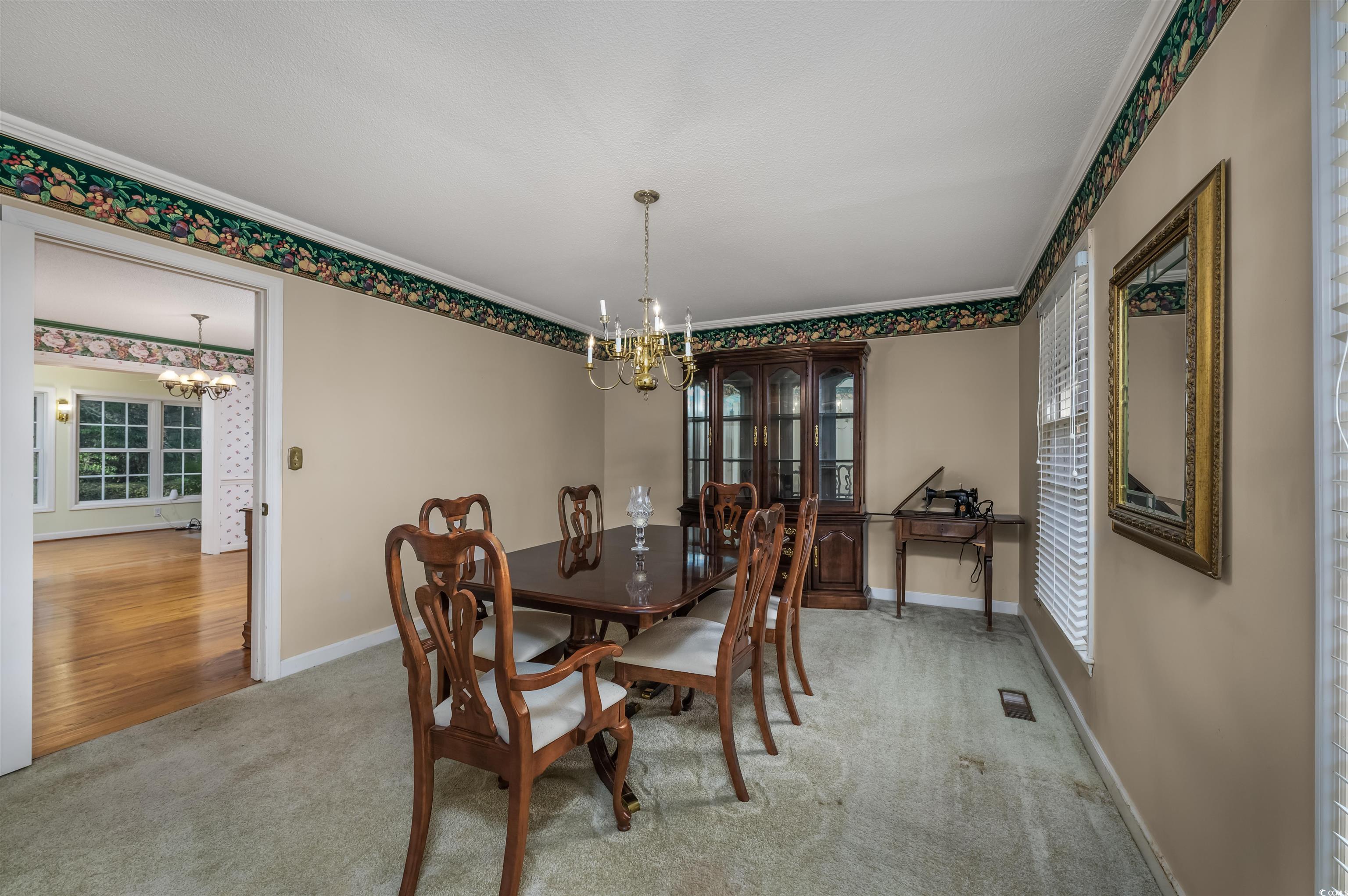 300 Mcarthur St. Property Photo 11