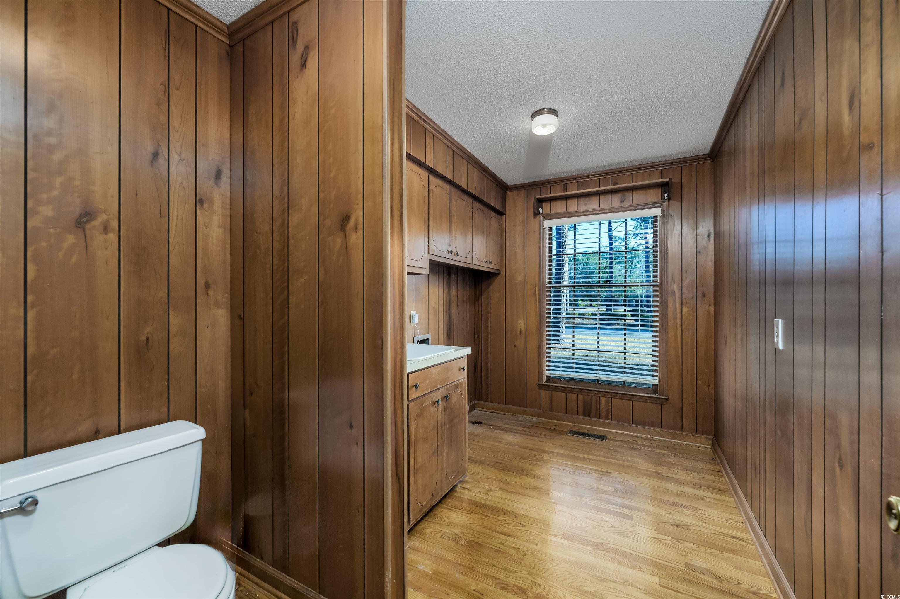 300 Mcarthur St. Property Photo 18