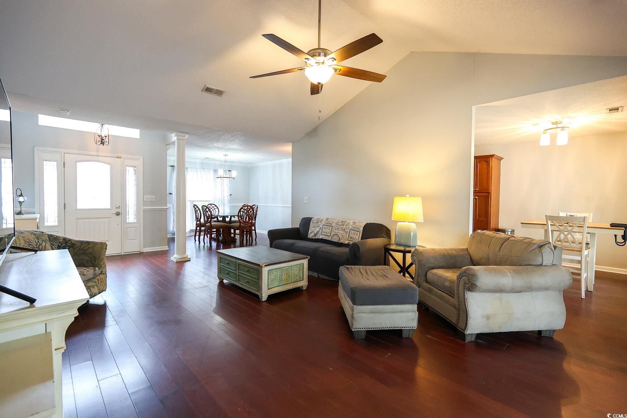 1047 Rose Haven Dr. Property Photo 2