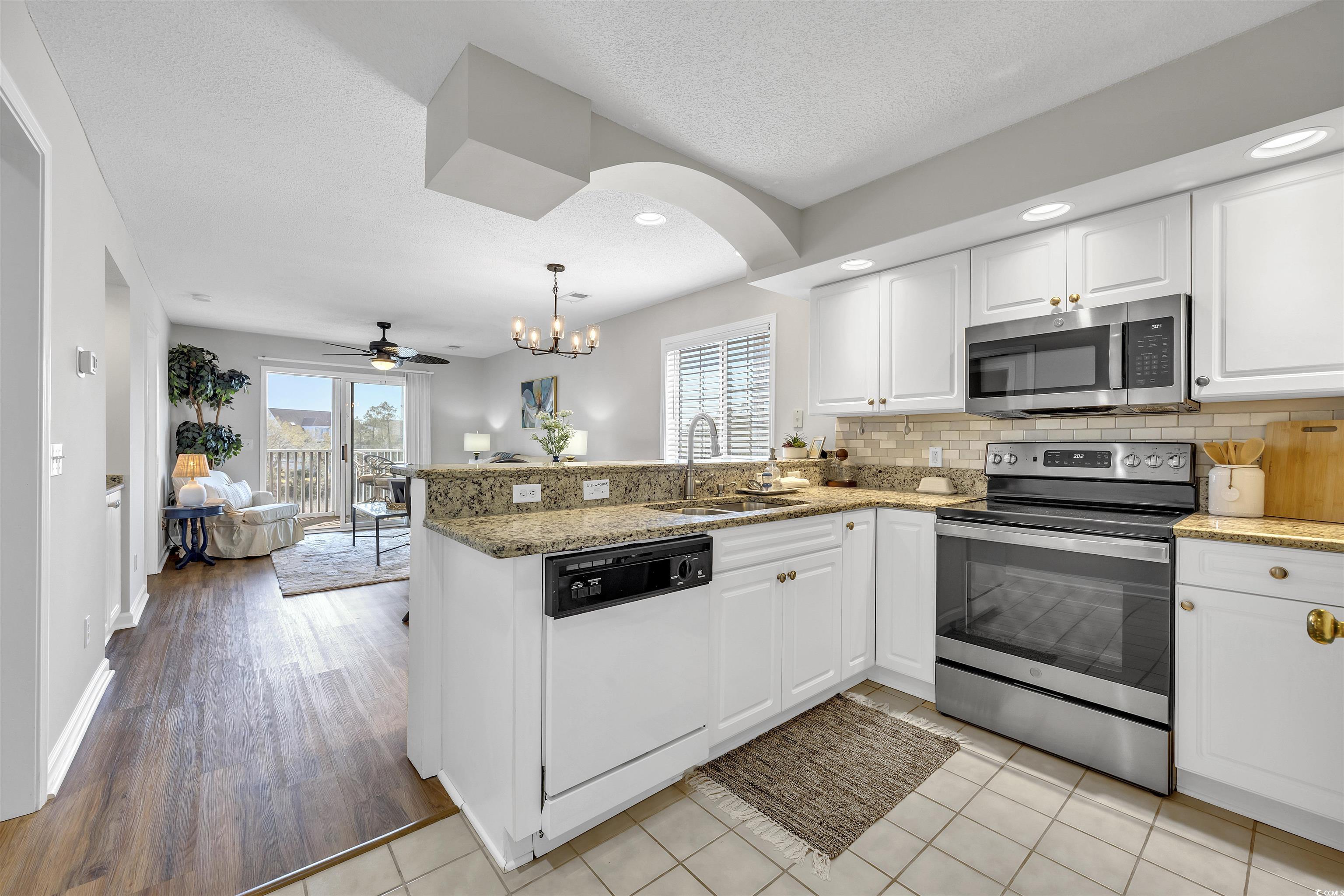 4413 Eastport Blvd. Property Photo 4