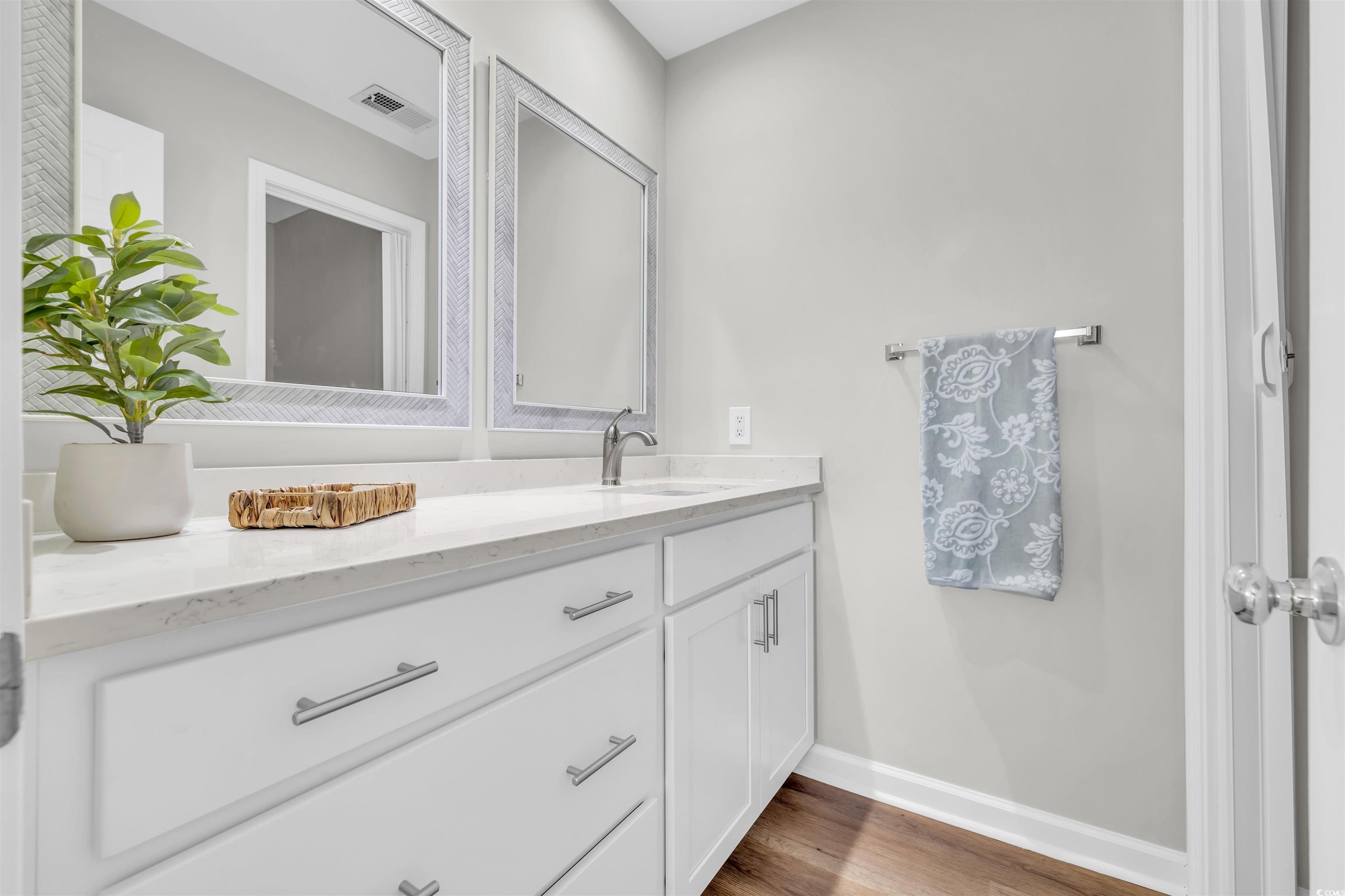4413 Eastport Blvd. Property Photo 24
