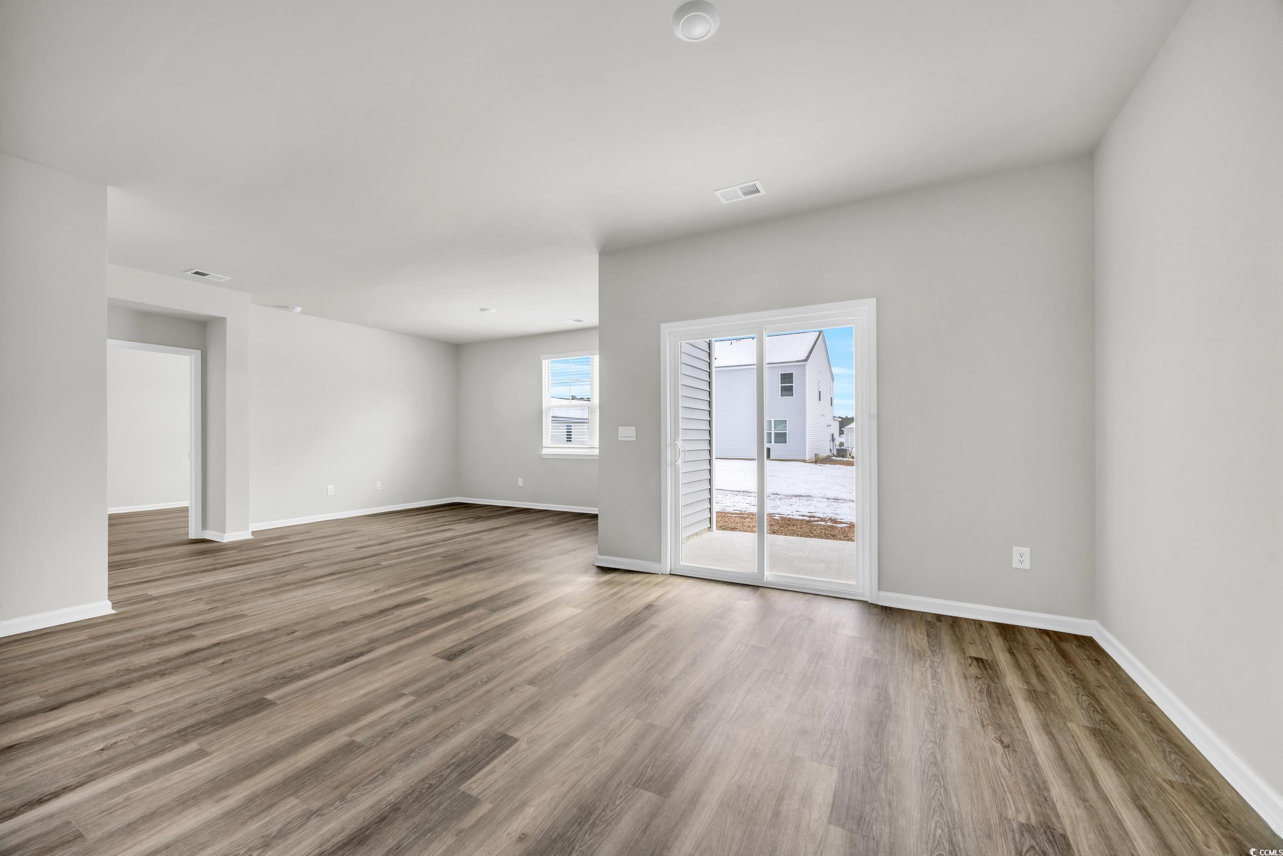 275 Columbus St. Property Photo 3