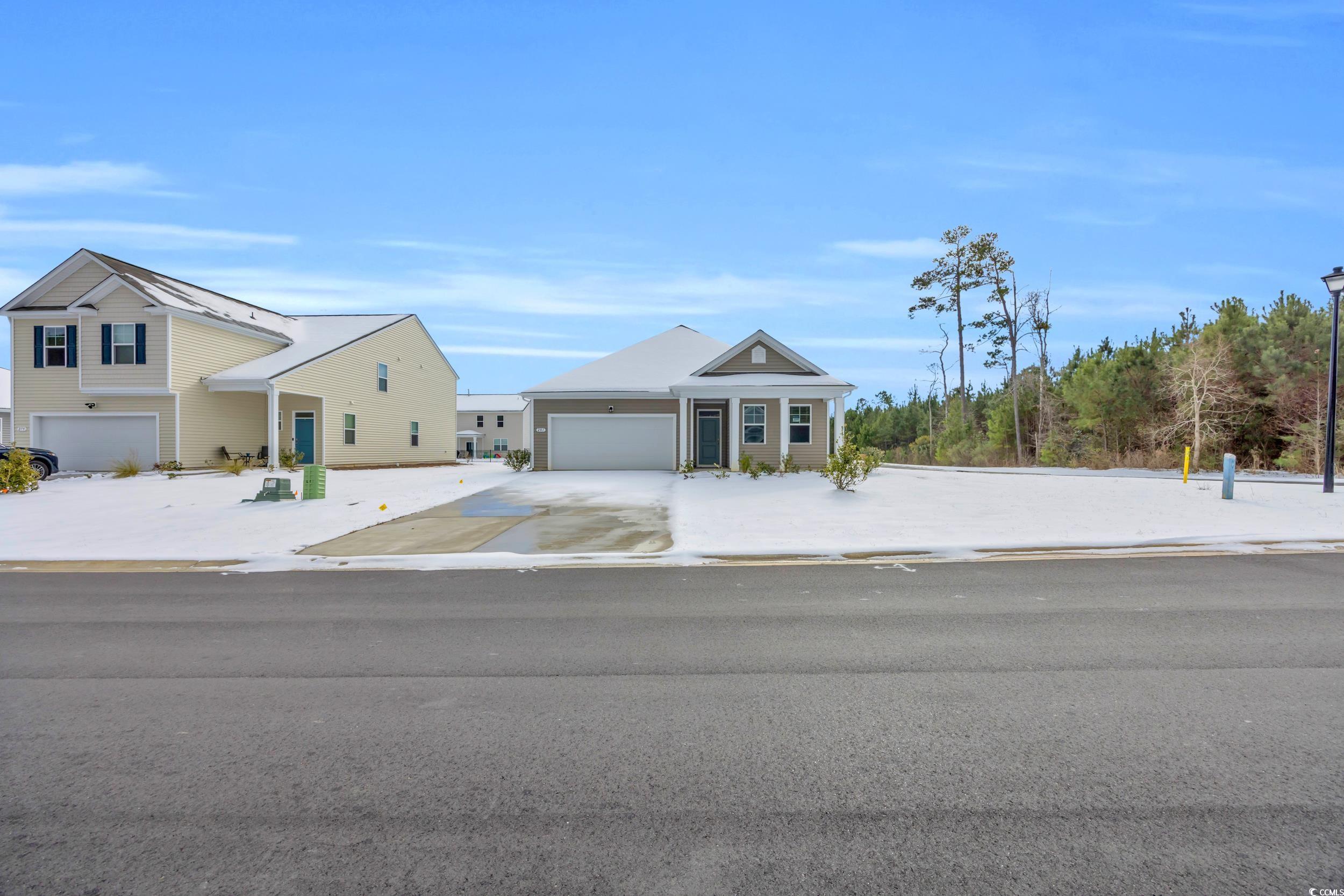281 Columbus St. Property Photo 4
