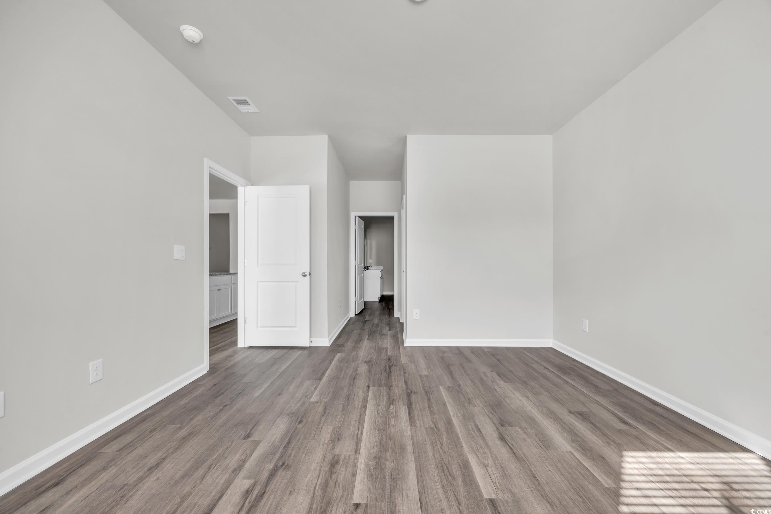 708 Canton St. Property Photo 23