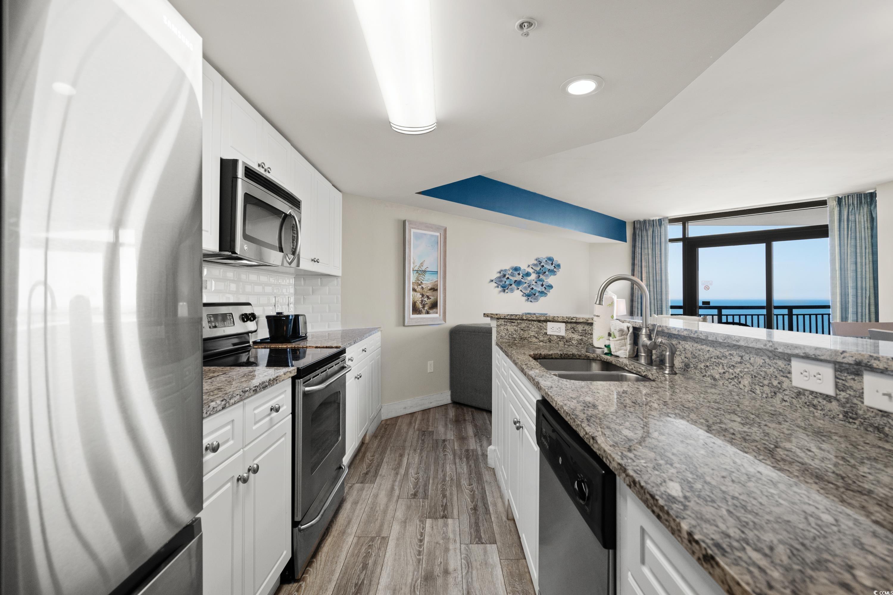 3000 N Ocean Blvd. Property Photo 11