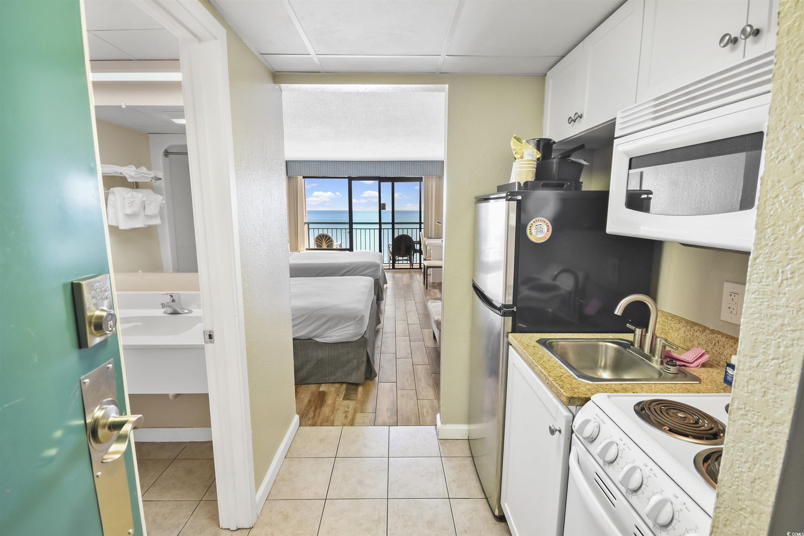 2207 S Ocean Blvd. Property Photo 2