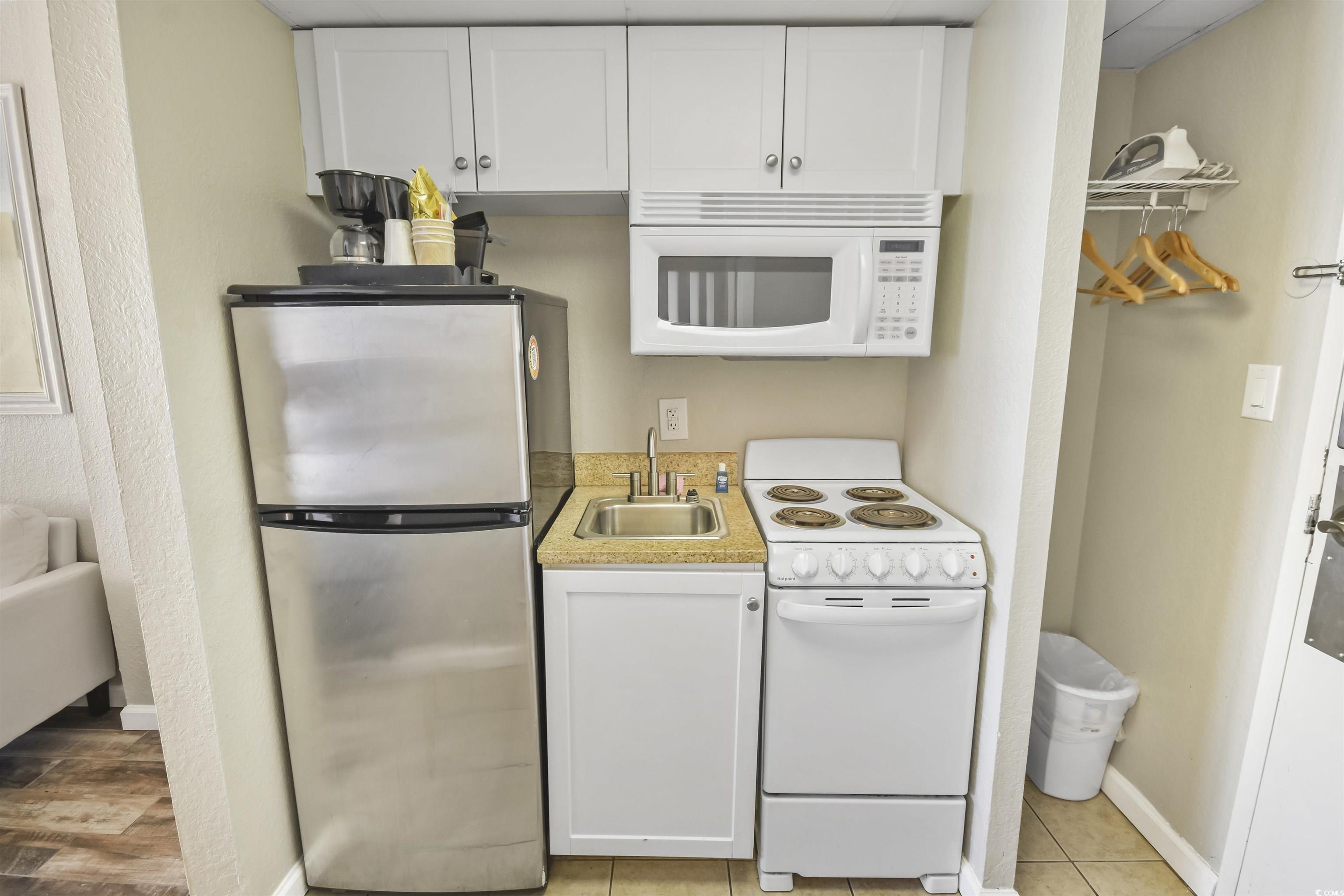 2207 S Ocean Blvd. Property Photo 3