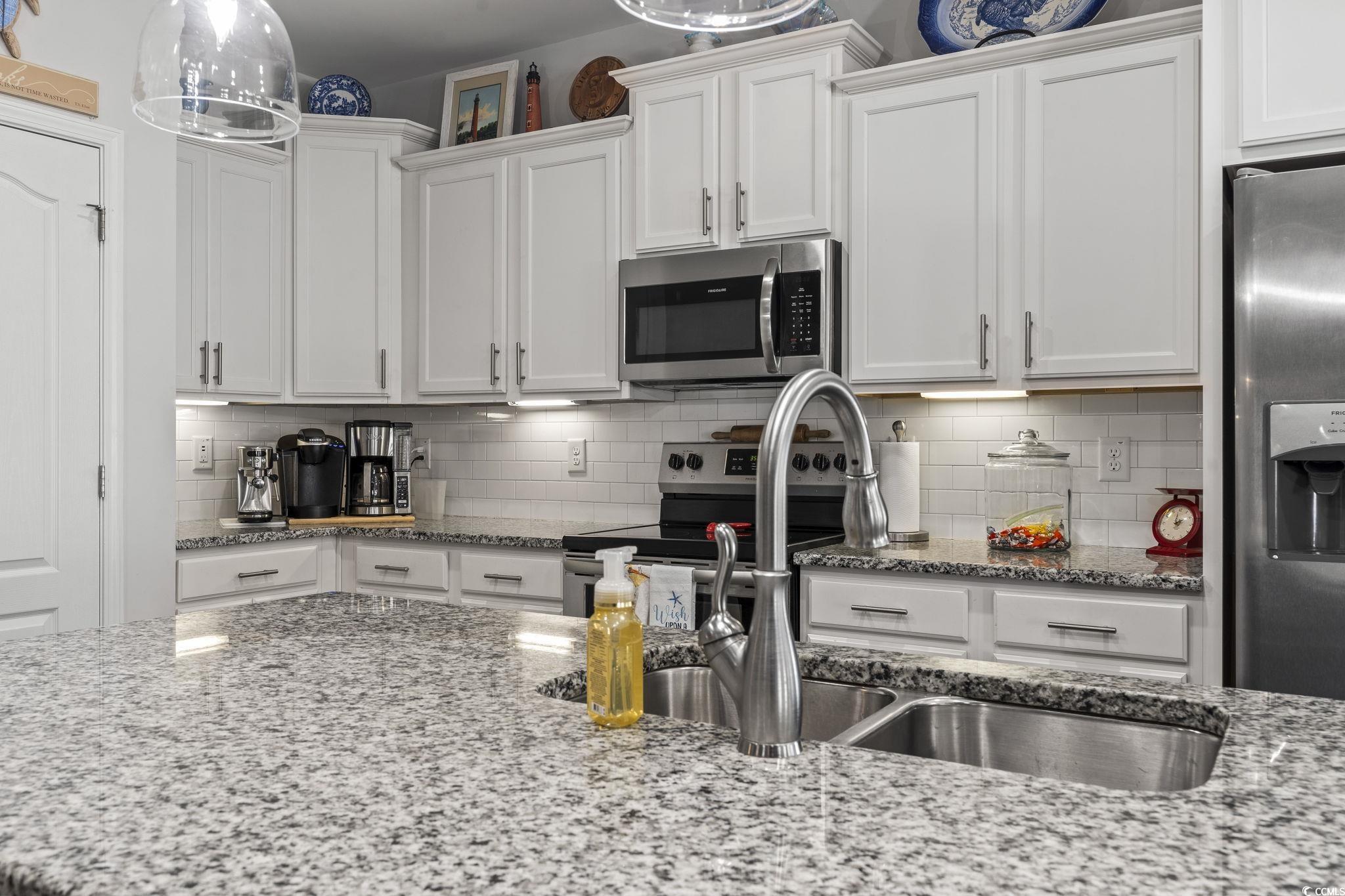 901 Queensferry Ct. Property Photo 13