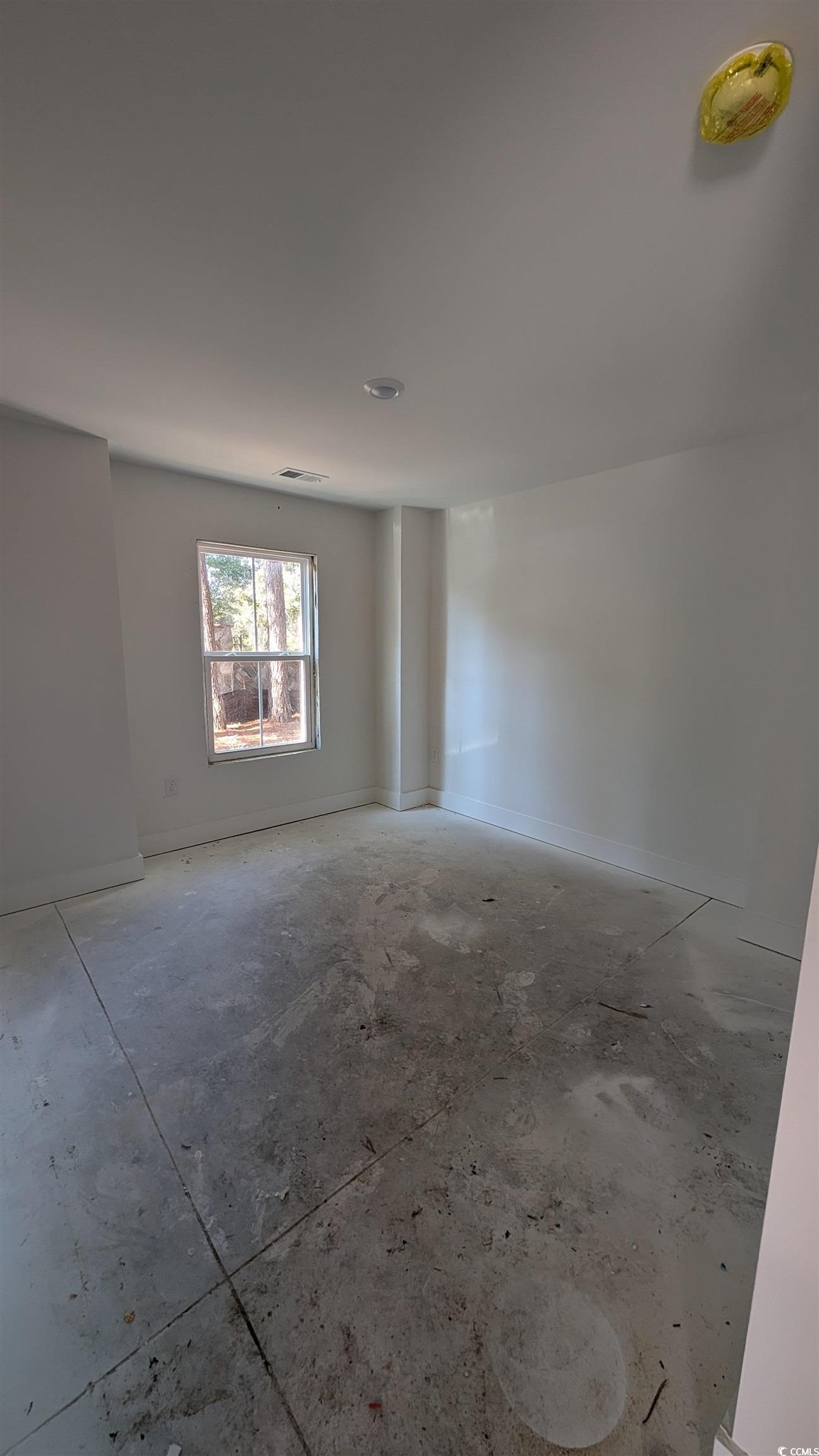 301 Crossing Ct. Property Photo 7