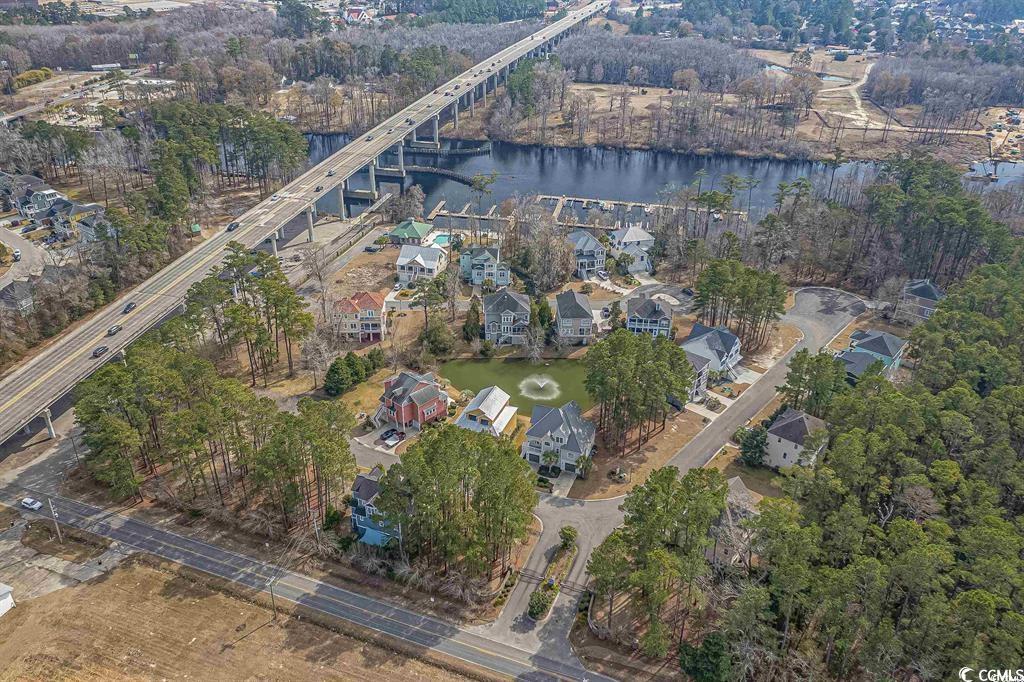 301 Crossing Ct. Property Photo 10