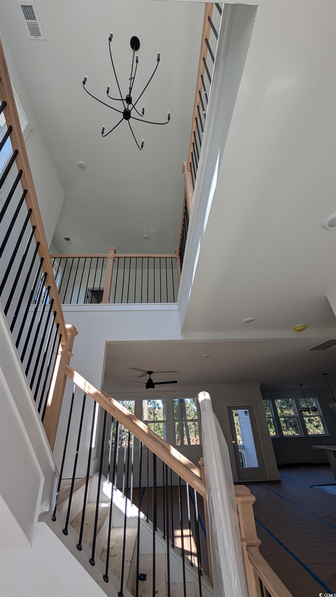 301 Crossing Ct. Property Photo 17