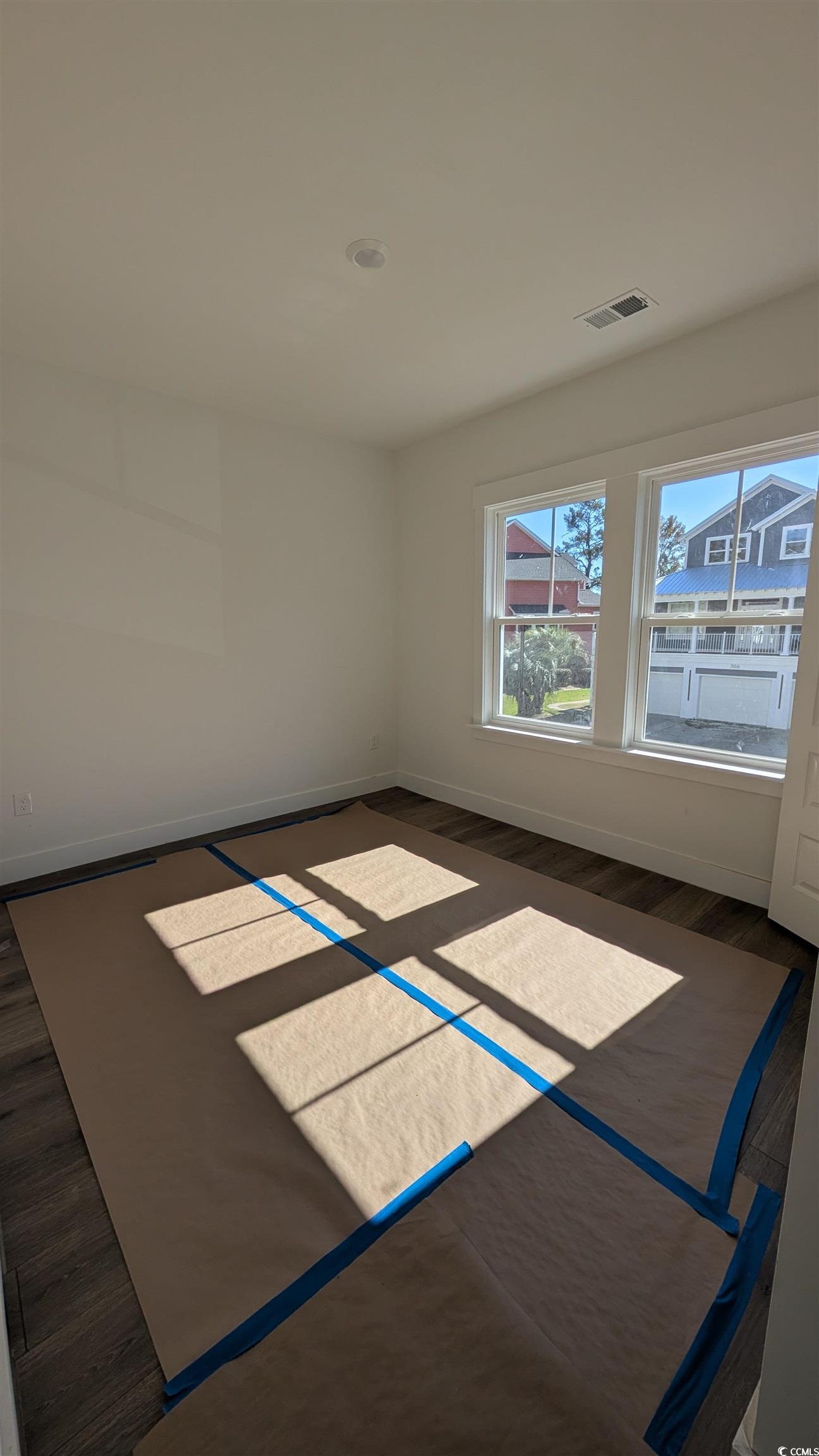 301 Crossing Ct. Property Photo 22