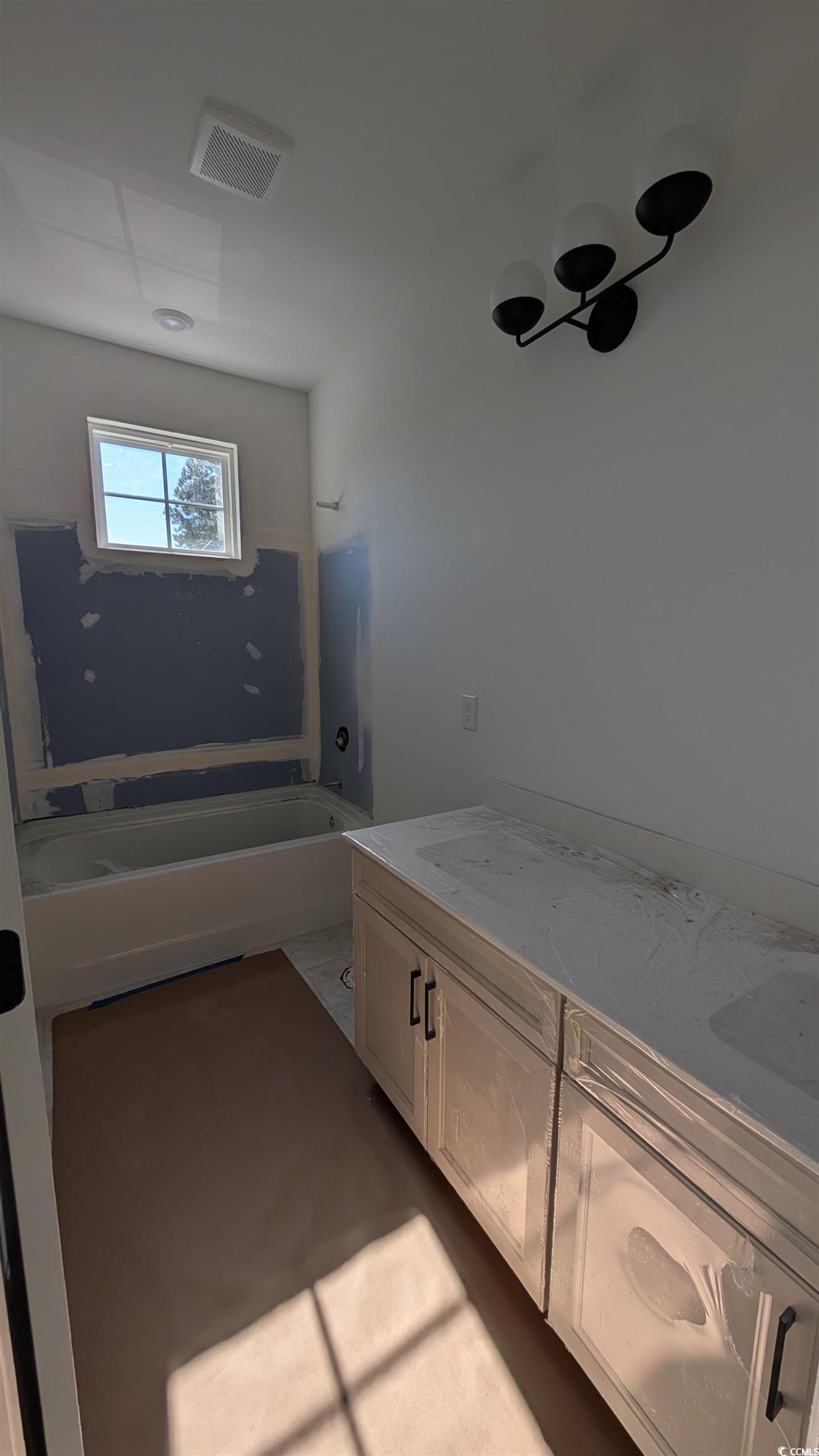 301 Crossing Ct. Property Photo 26