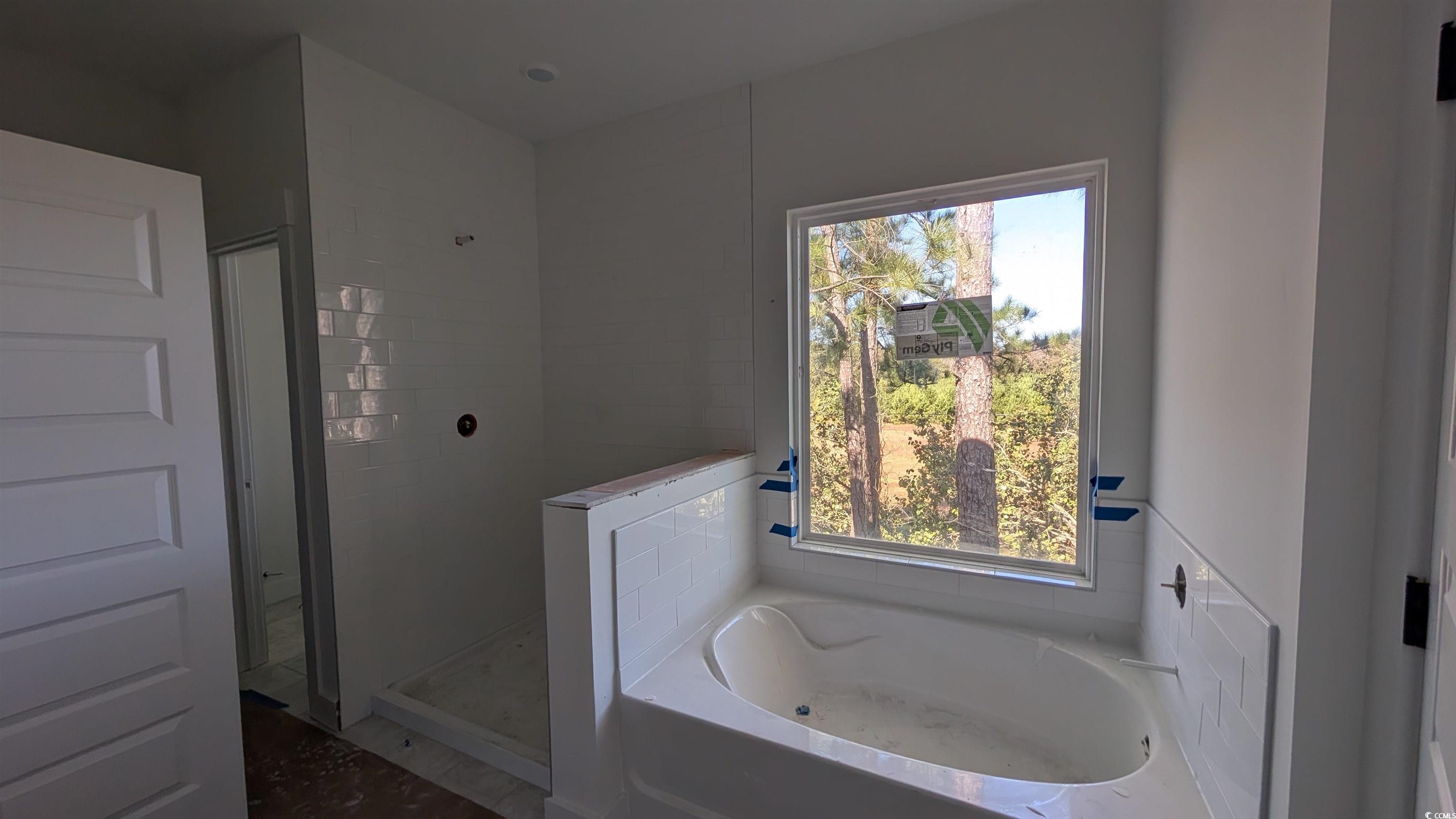 301 Crossing Ct. Property Photo 34