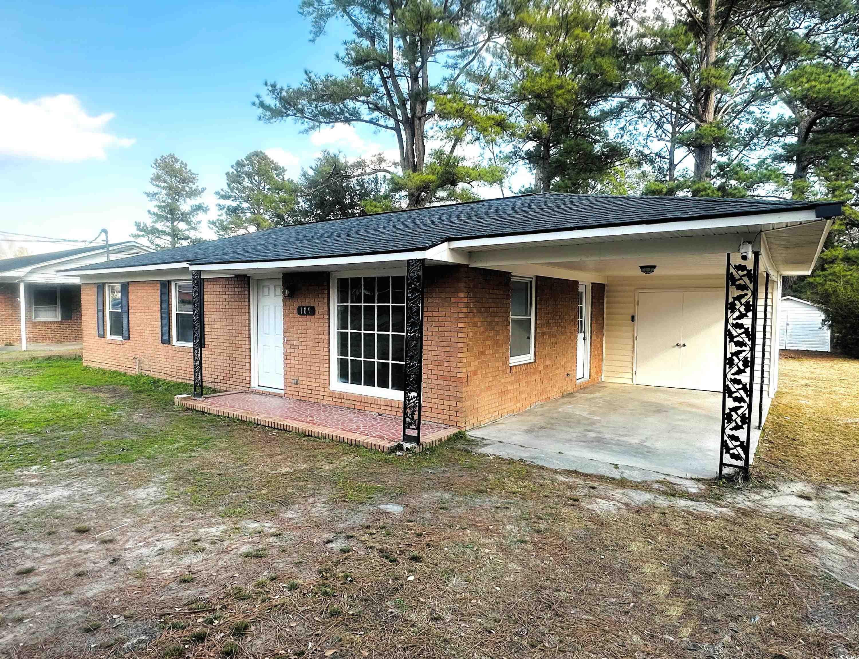 109 S Maple Ave. Property Photo 2