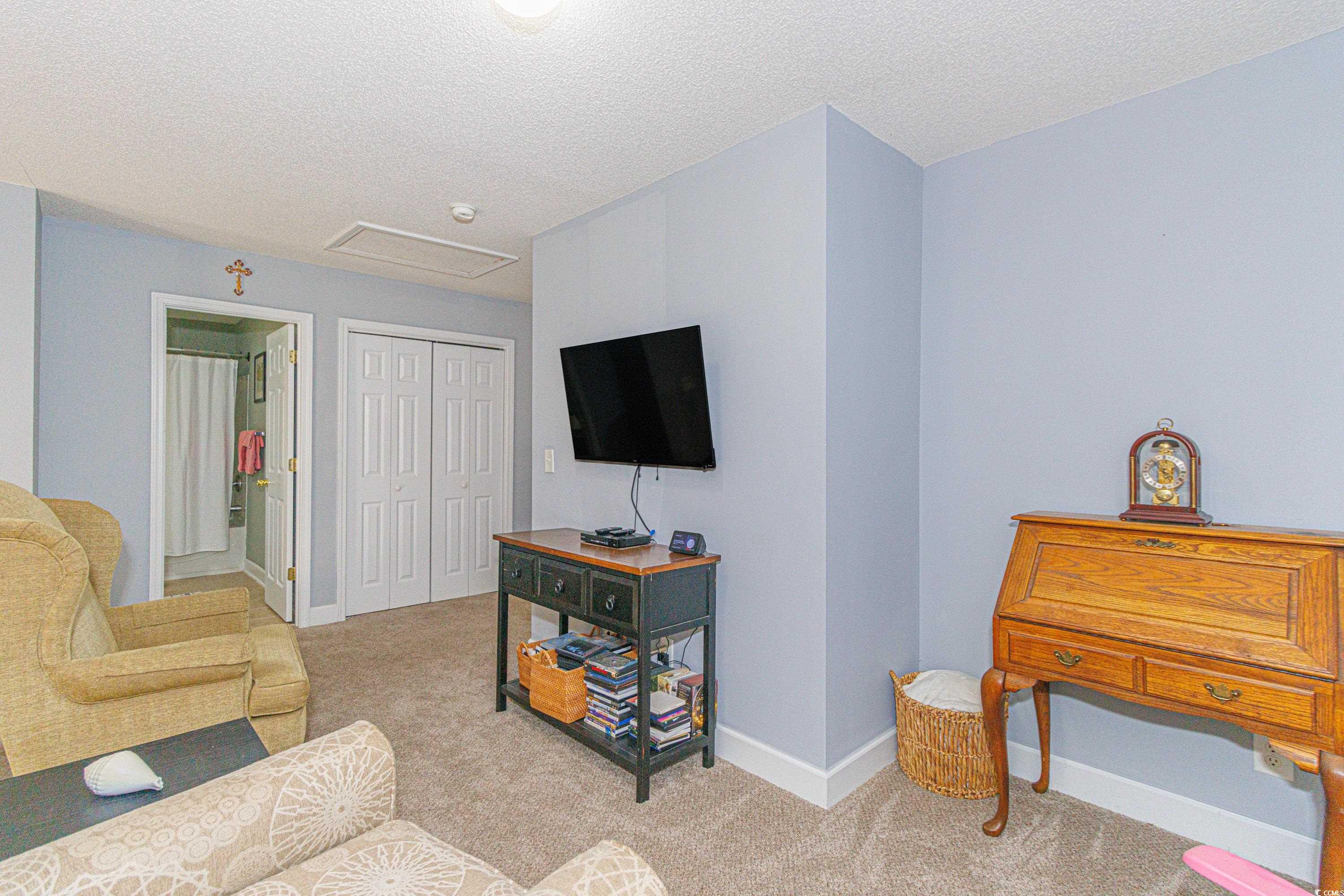 306 River Rock Ln. Property Photo 8