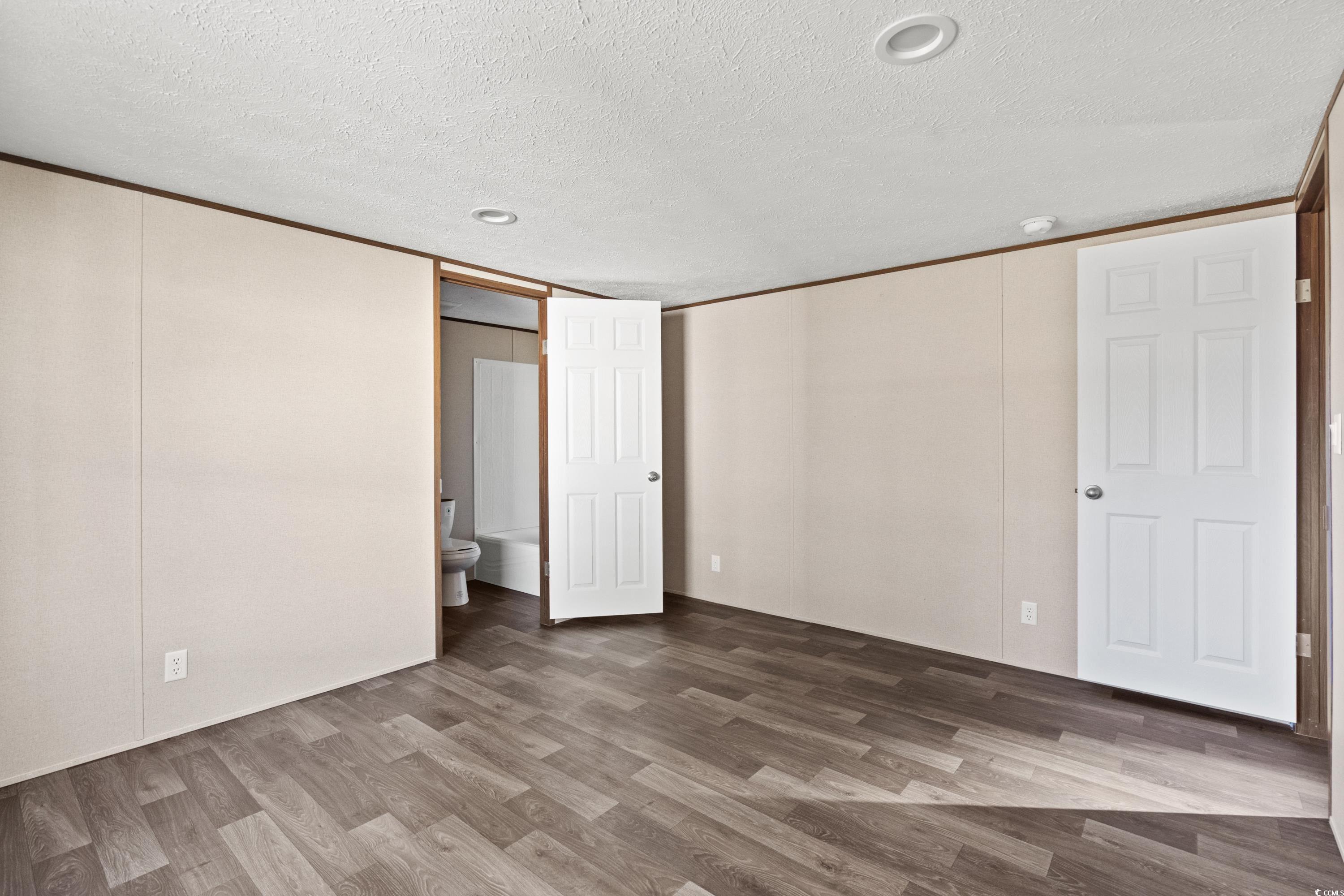 540 Key Largo Ave. Property Photo 10