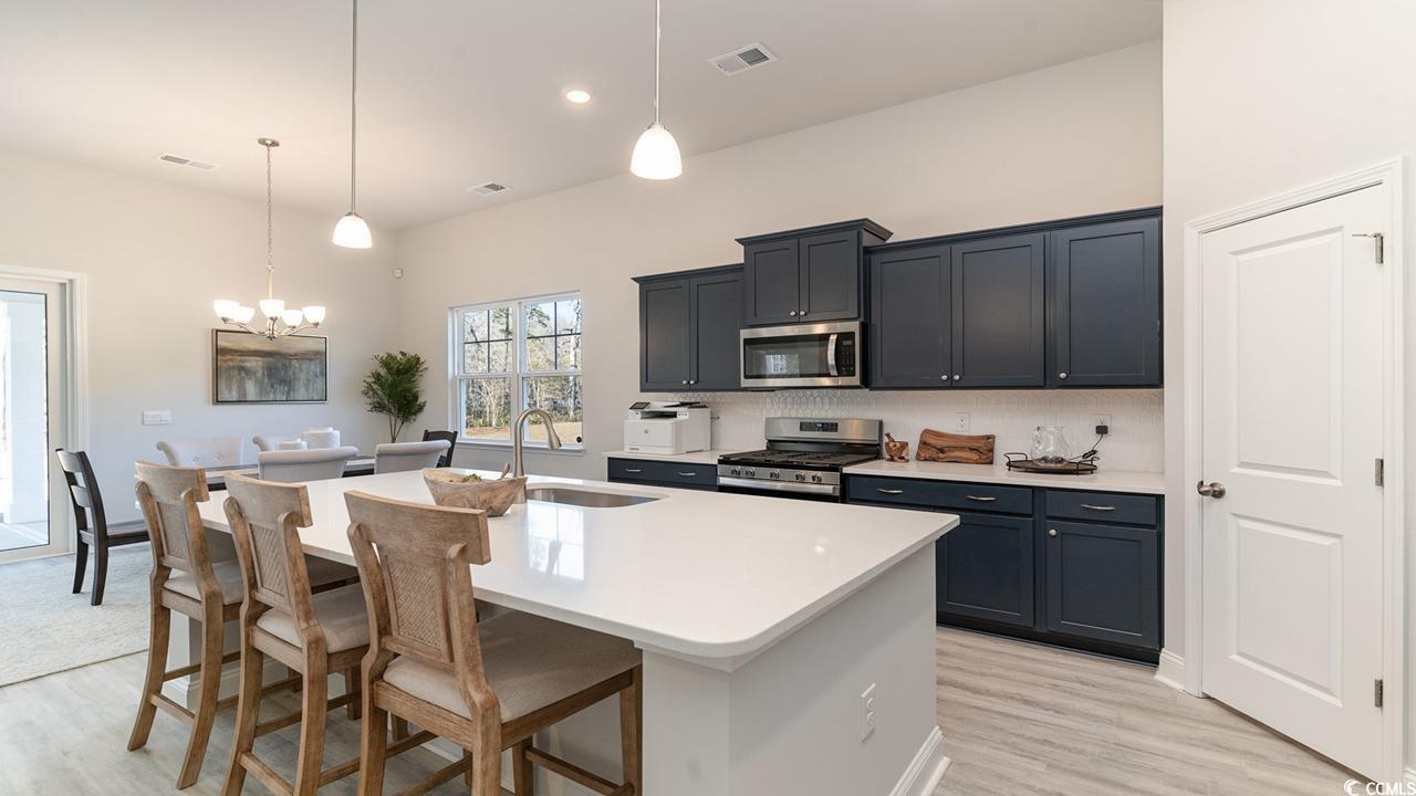 1118 Barrington Way Property Photo 3