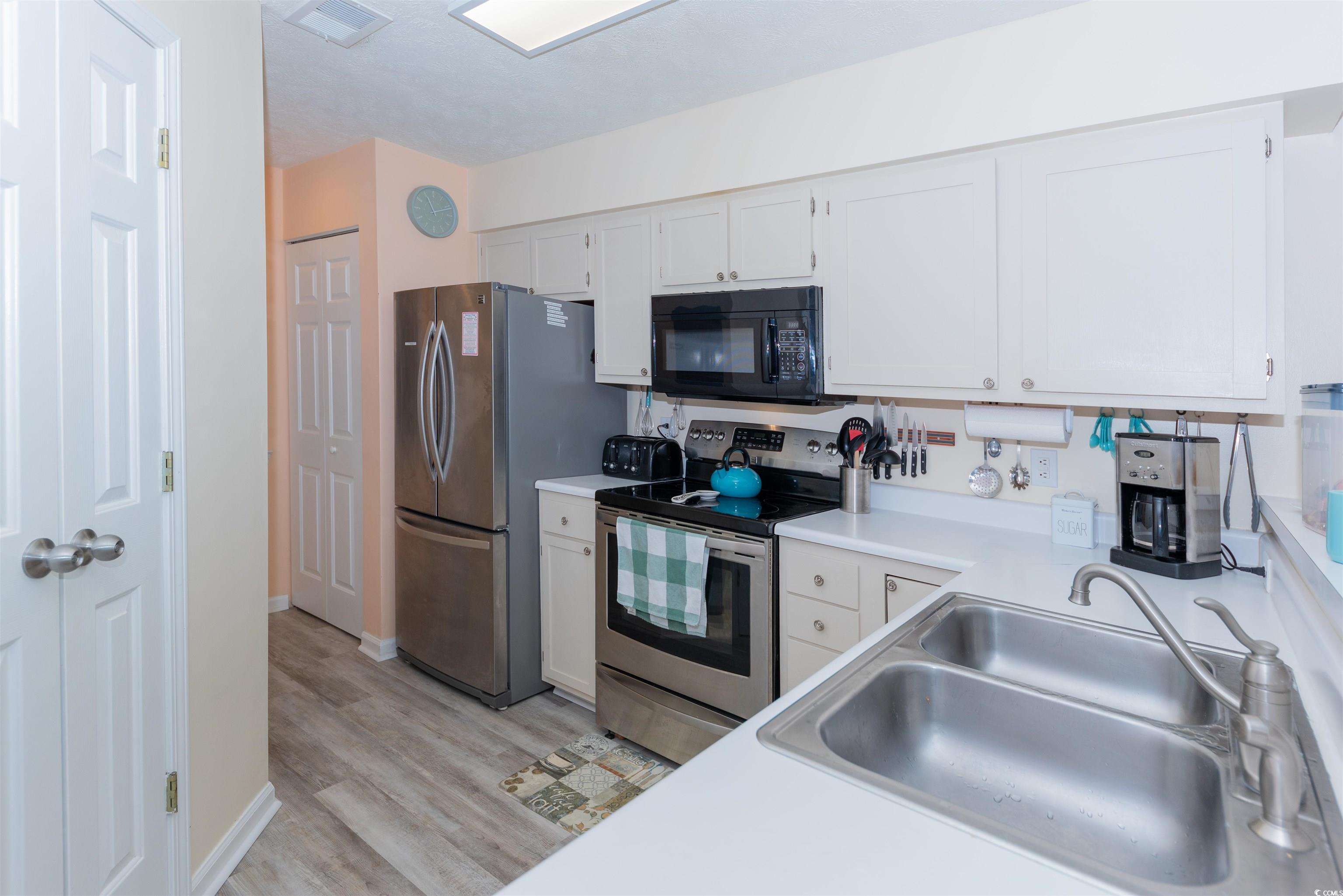 638 Waterway Village Blvd. Property Photo 4