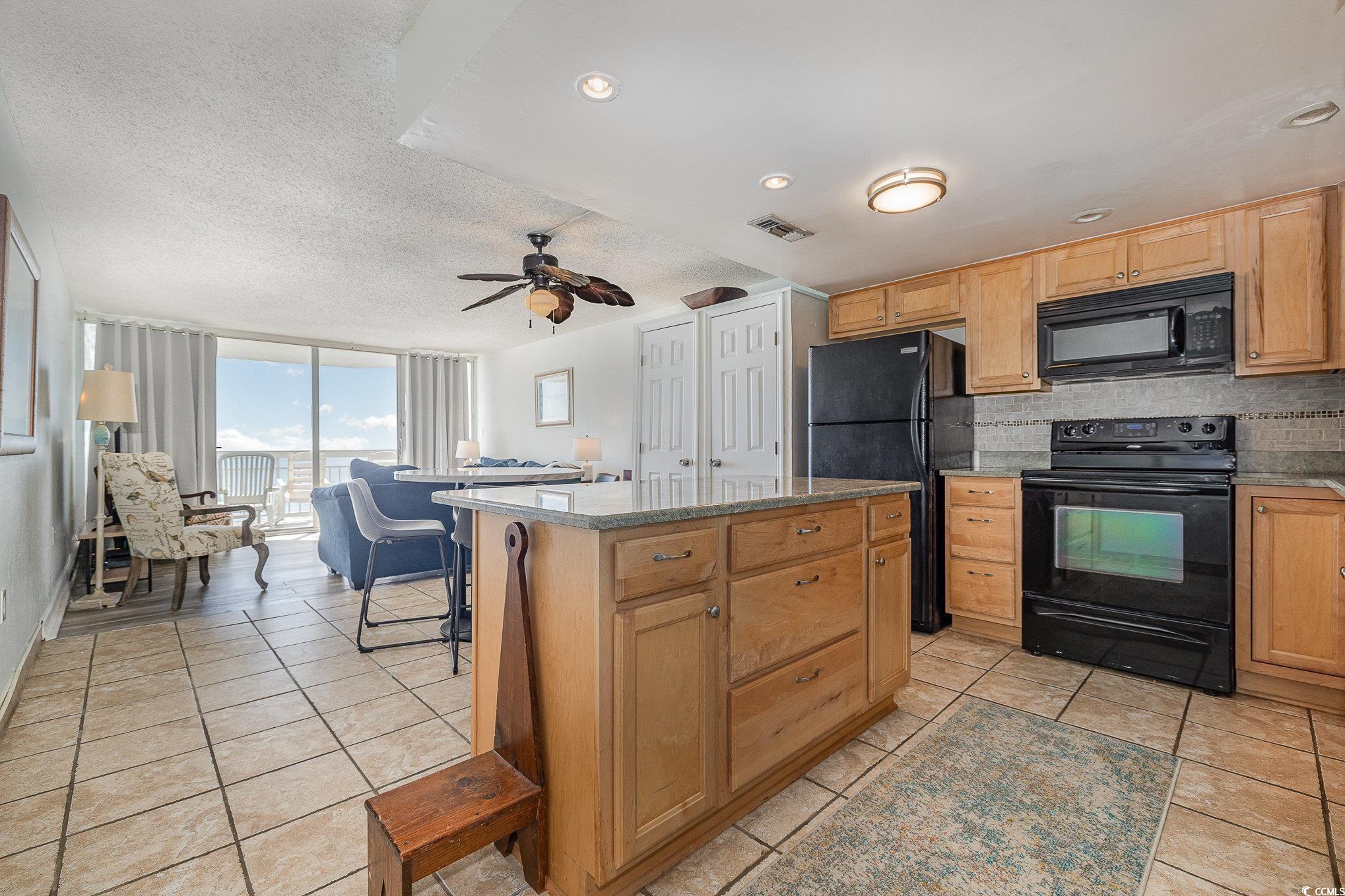 1012 N Waccamaw Dr. Property Photo 11