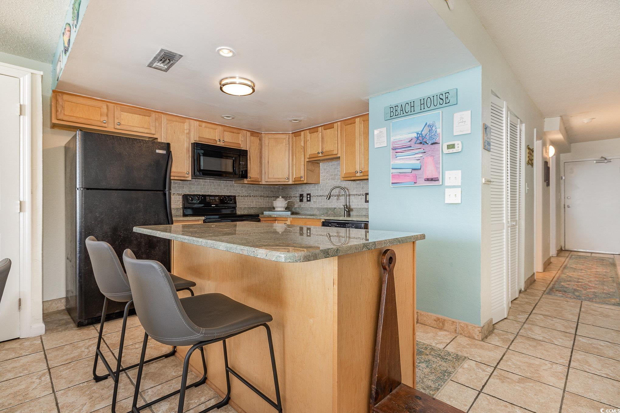 1012 N Waccamaw Dr. Property Photo 14