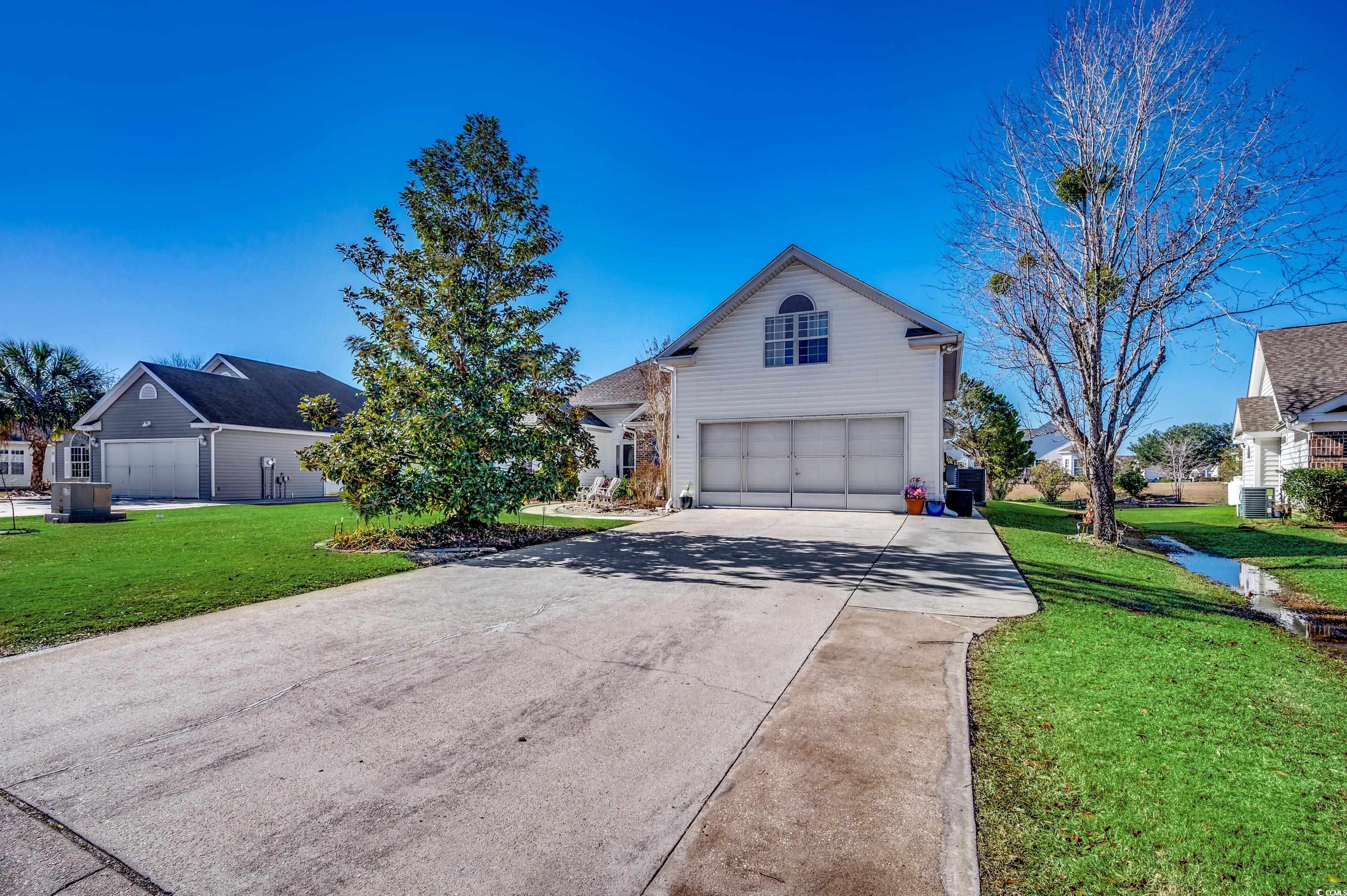 1579 Southwood Dr. Property Photo 3