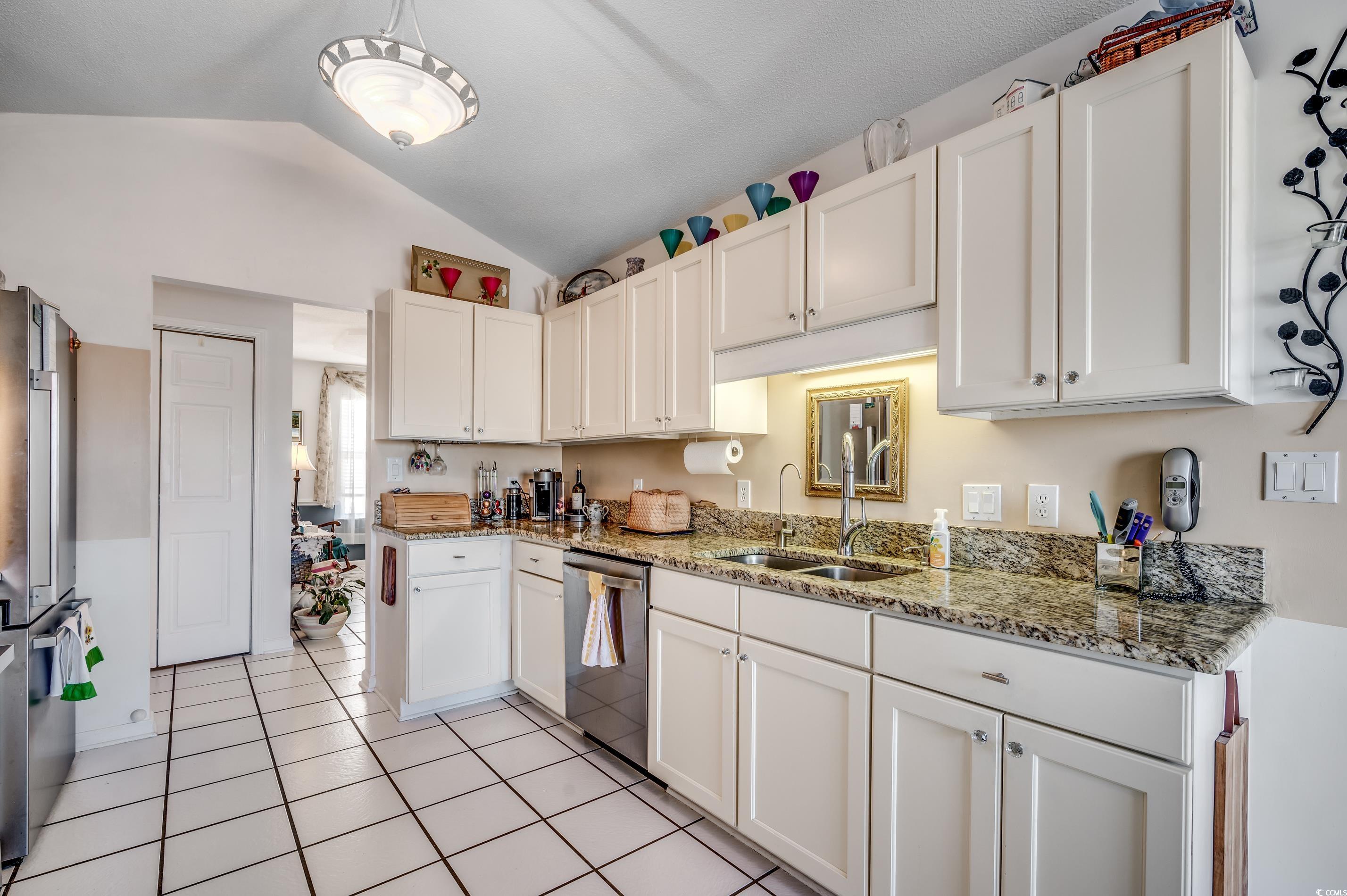 1579 Southwood Dr. Property Photo 13