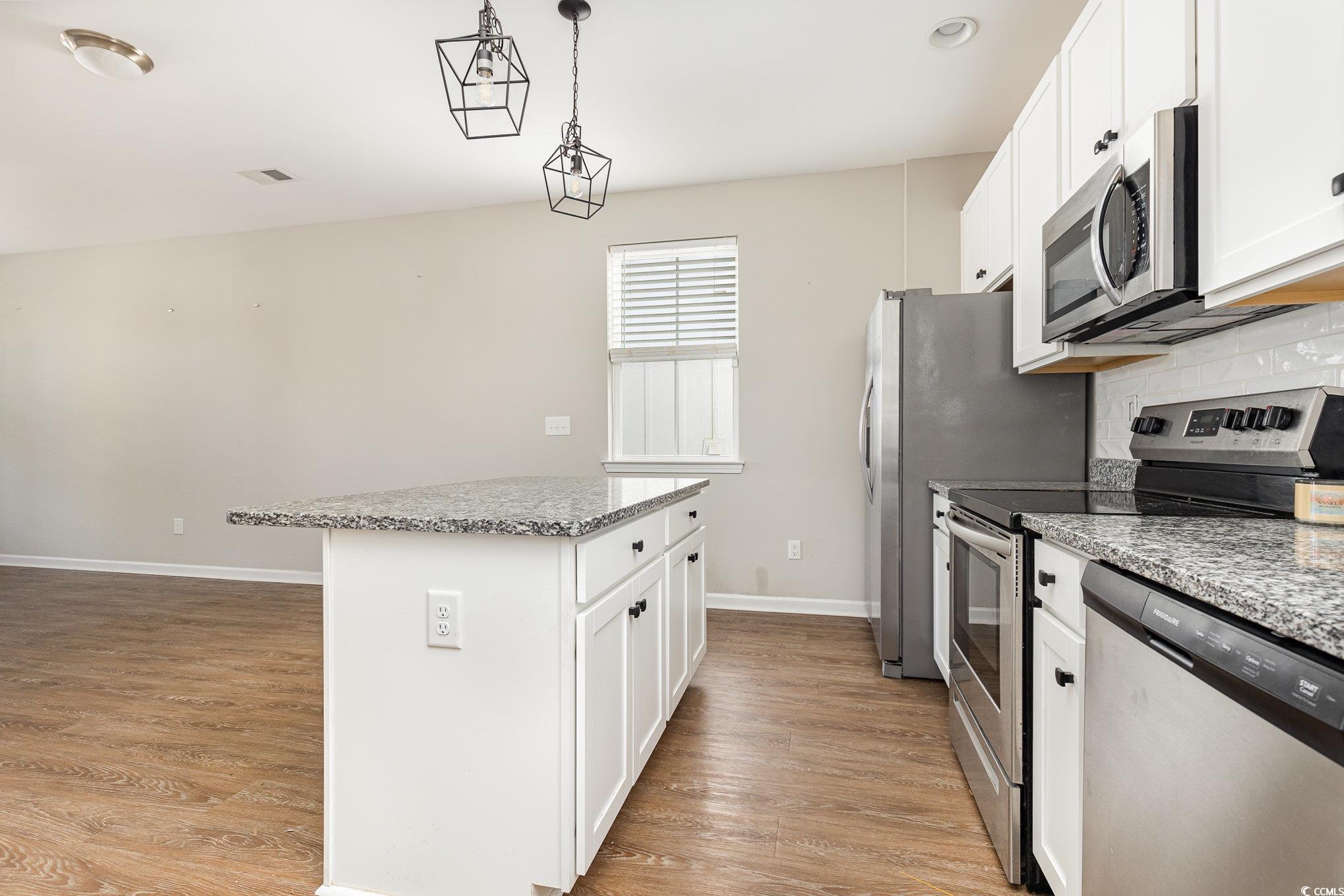 3525 Bristol Ln. Property Photo 12