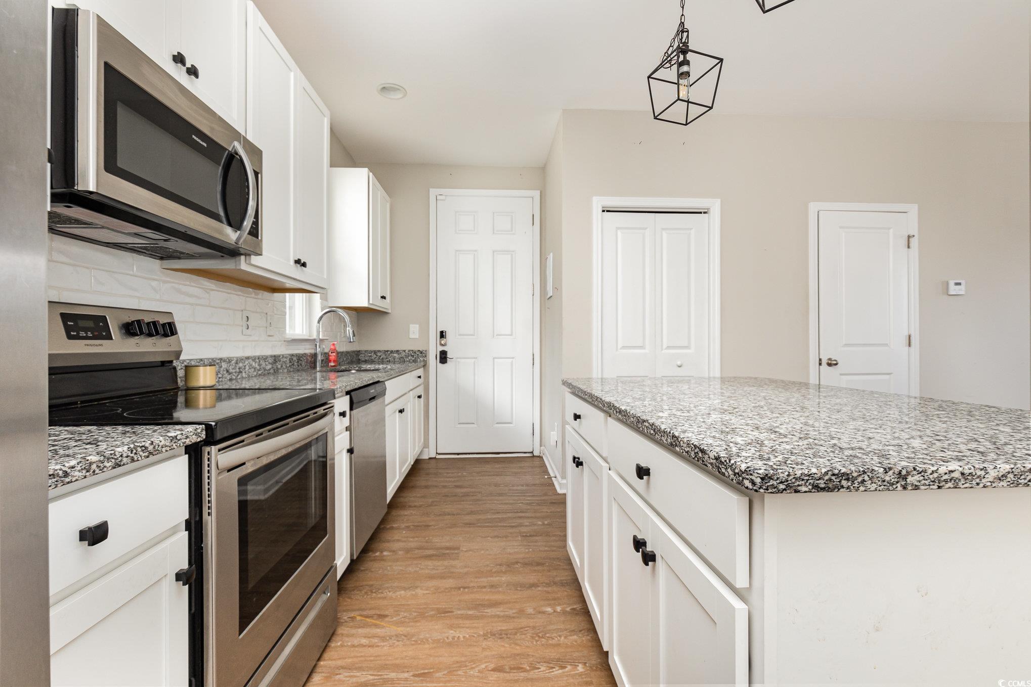 3525 Bristol Ln. Property Photo 14