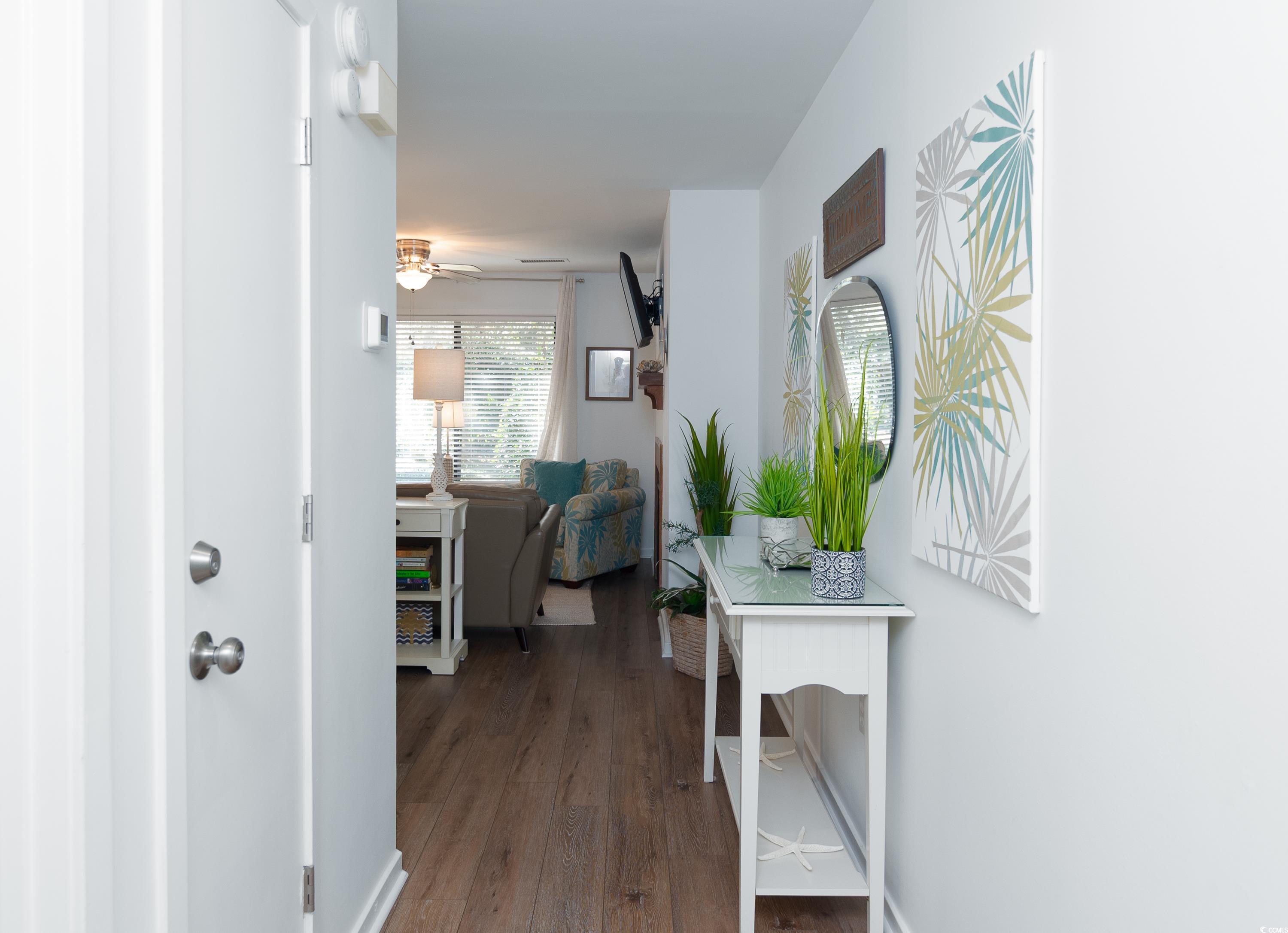 306 Westbury Ct. Property Photo 2